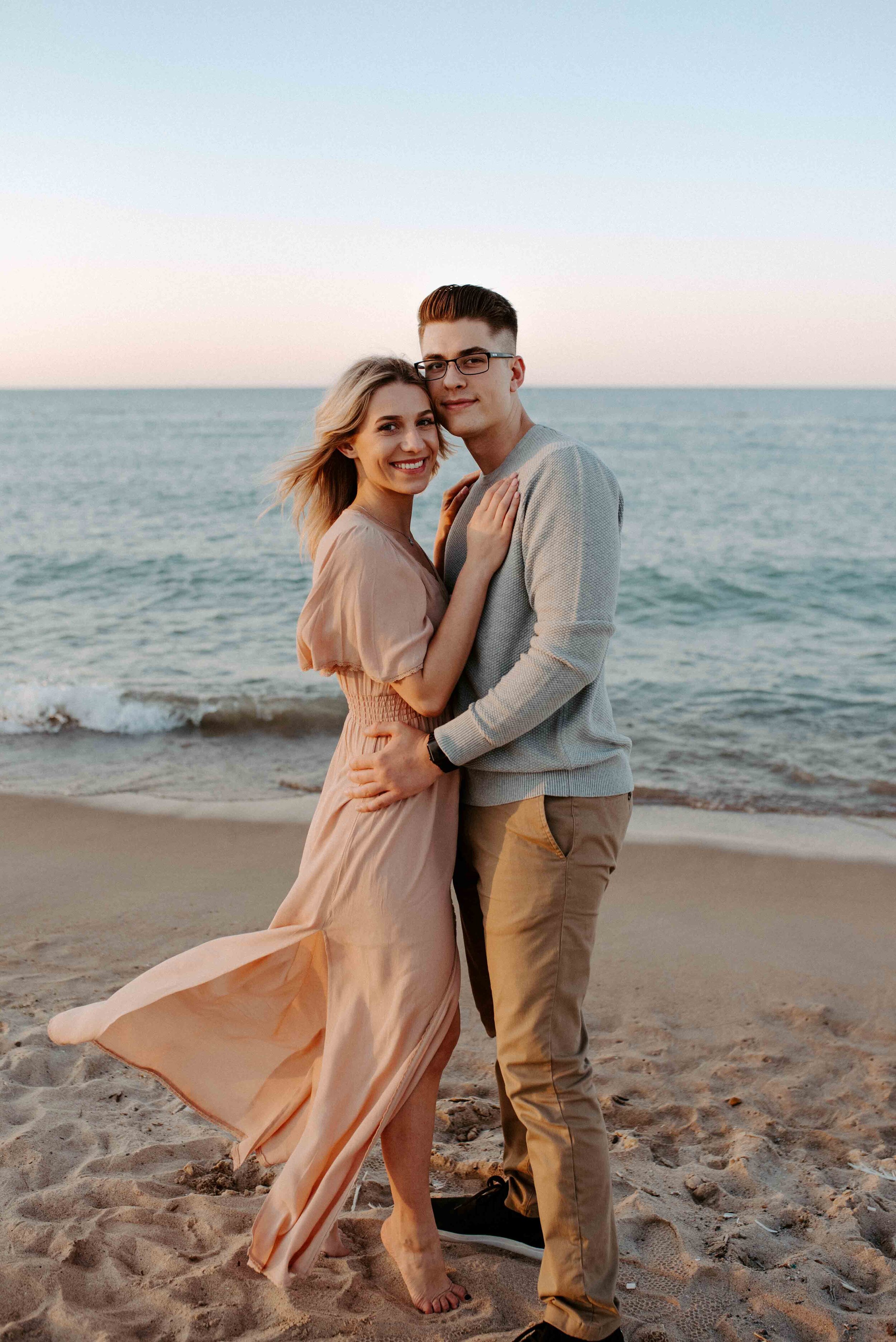 Chicago Skyline Engagement Photos-38.jpg