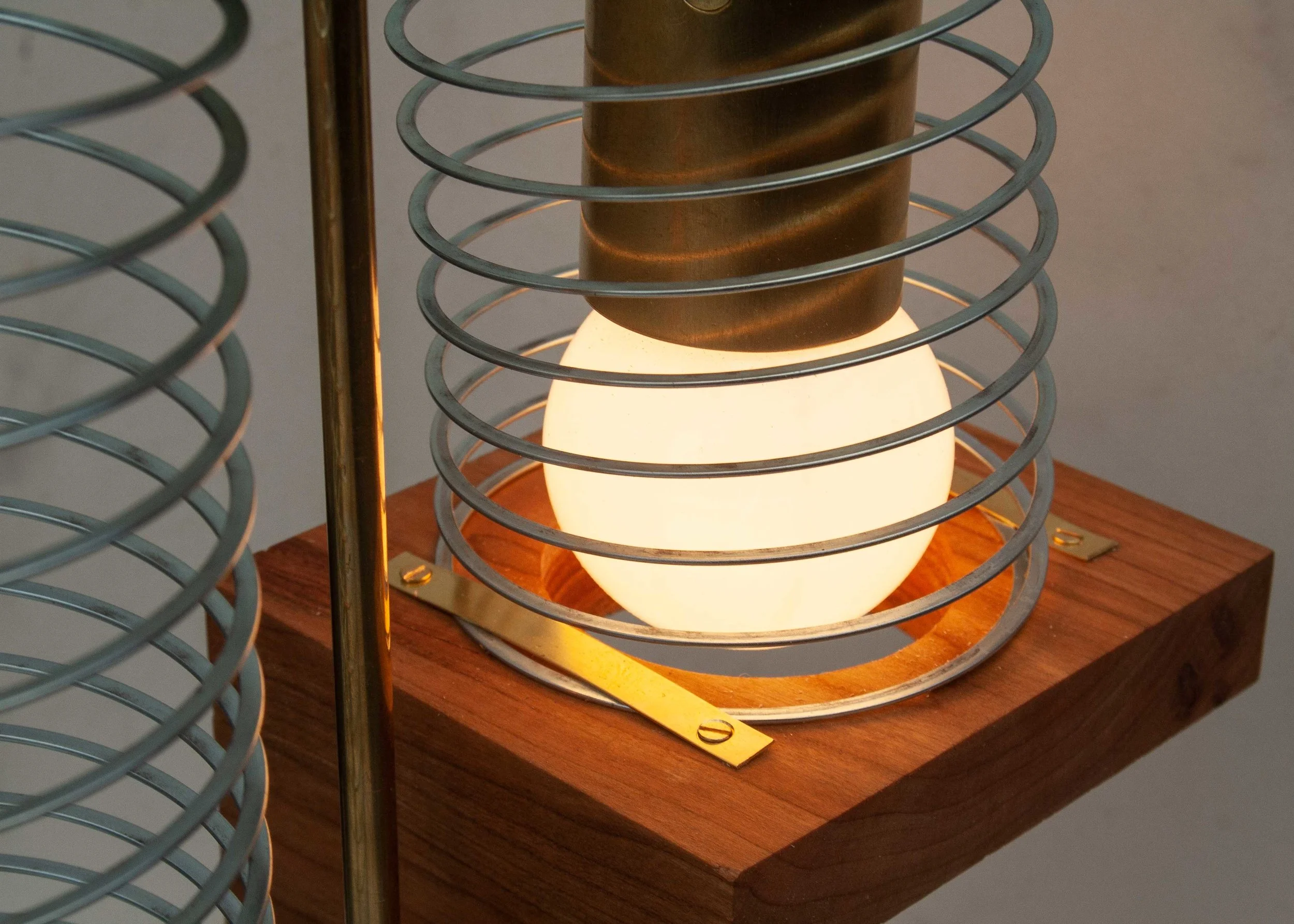light-top-web.jpg