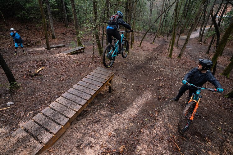 indoor tarp Tarps Now Marine Grade Clear Vinyl Tarp, (6' x 8') with Brass Grommets vidaXL Automatische Markise mit Select Vehicle Application:RAM 1500 | 5'7
