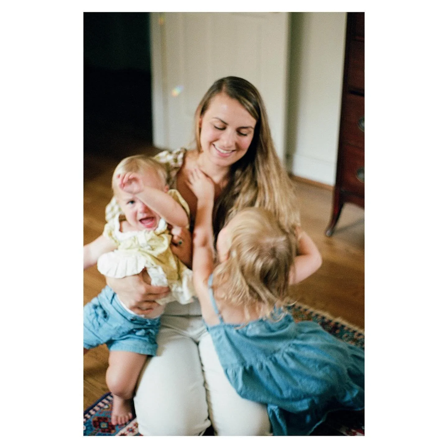 A beautiful morning spent with a beautiful family last summer 🌿