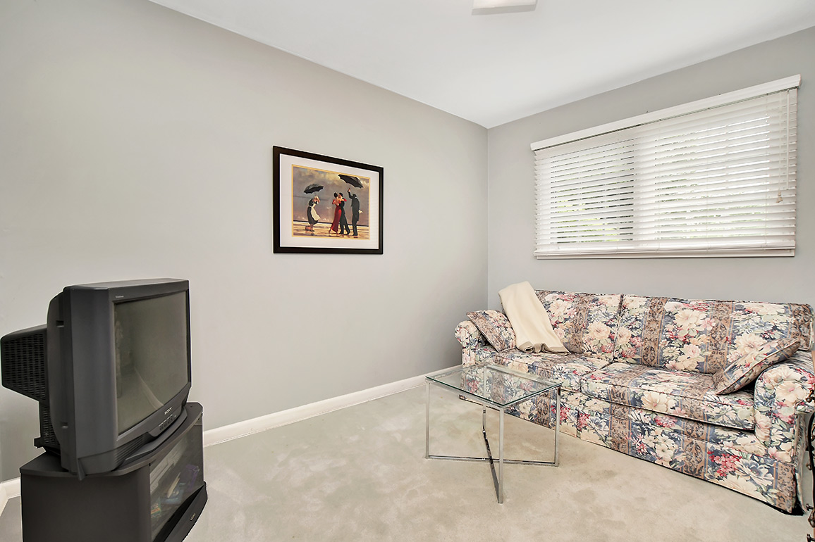 959 Mountainview Avenue Whitehaven — CHAD CLOST REAL ESTATE TEAM