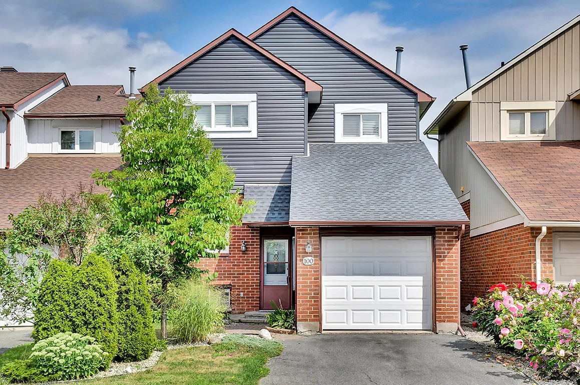 100 Greenboro Crescent