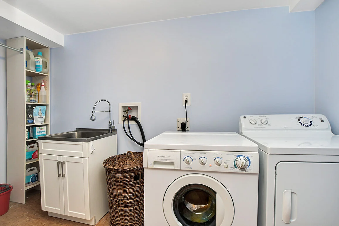 035laundry.jpg