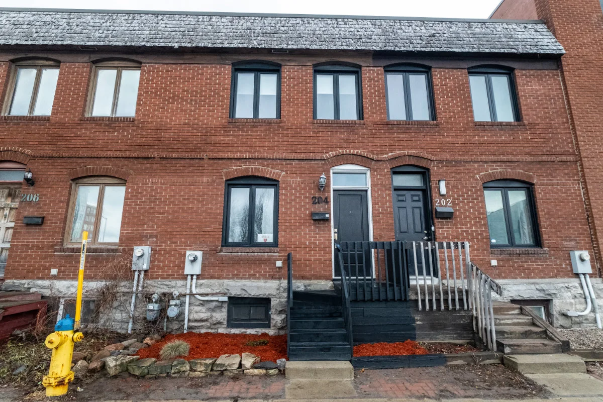 204 King Edward Avenue