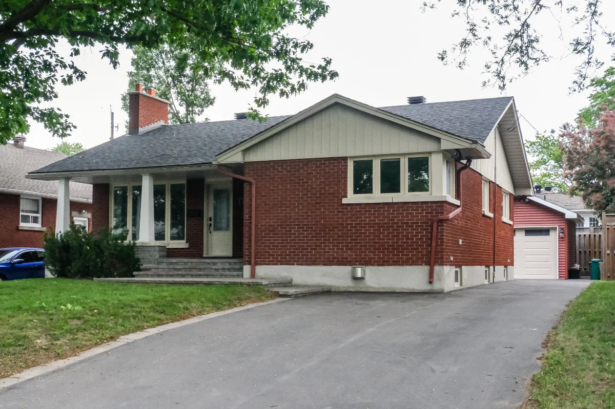 899 INNSWOOD DRIVE-GLABAR PARK 