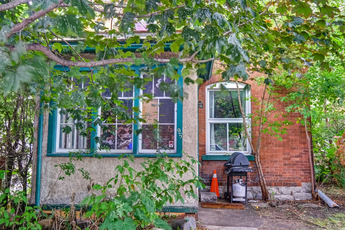 95 Henderson Ave- Sandy Hill 