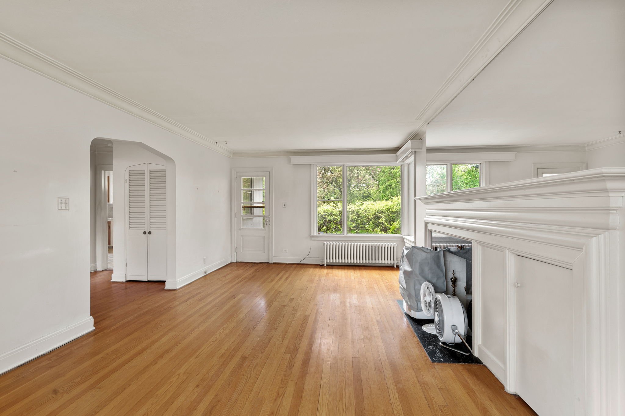 8-web-or-mls-238-island-park-dr.jpg