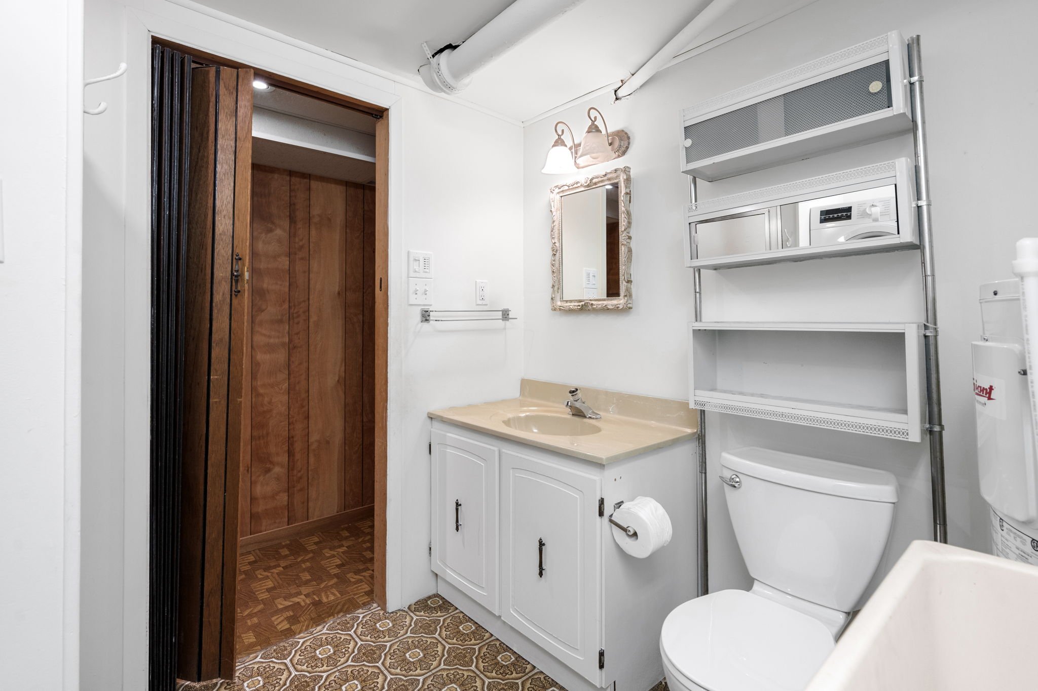 30-web-or-mls-38-glencairn-ave.jpg