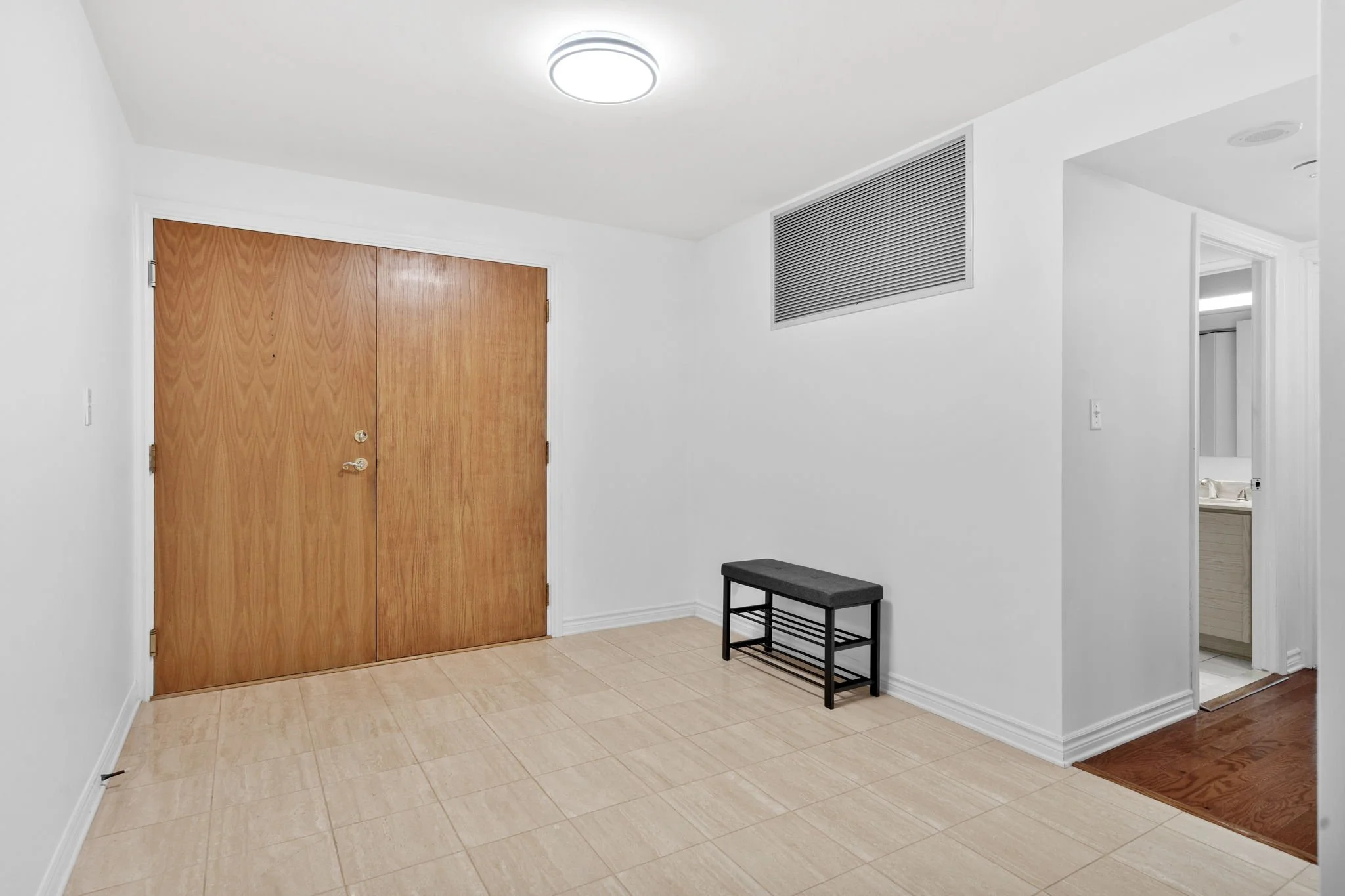 5-web-or-mls-3105-carling-ave-305.jpg