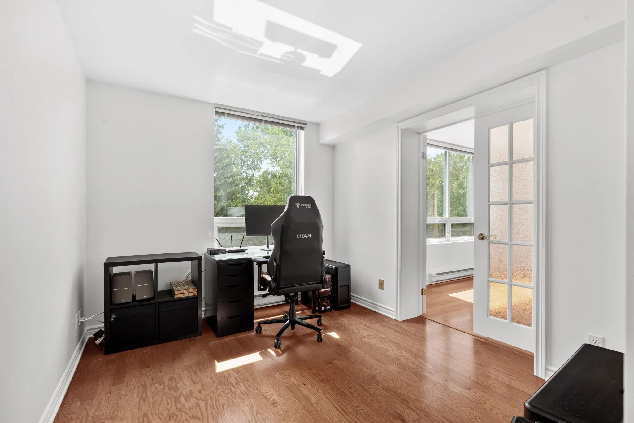 20-web-or-mls-3105-carling-ave-305.jpg