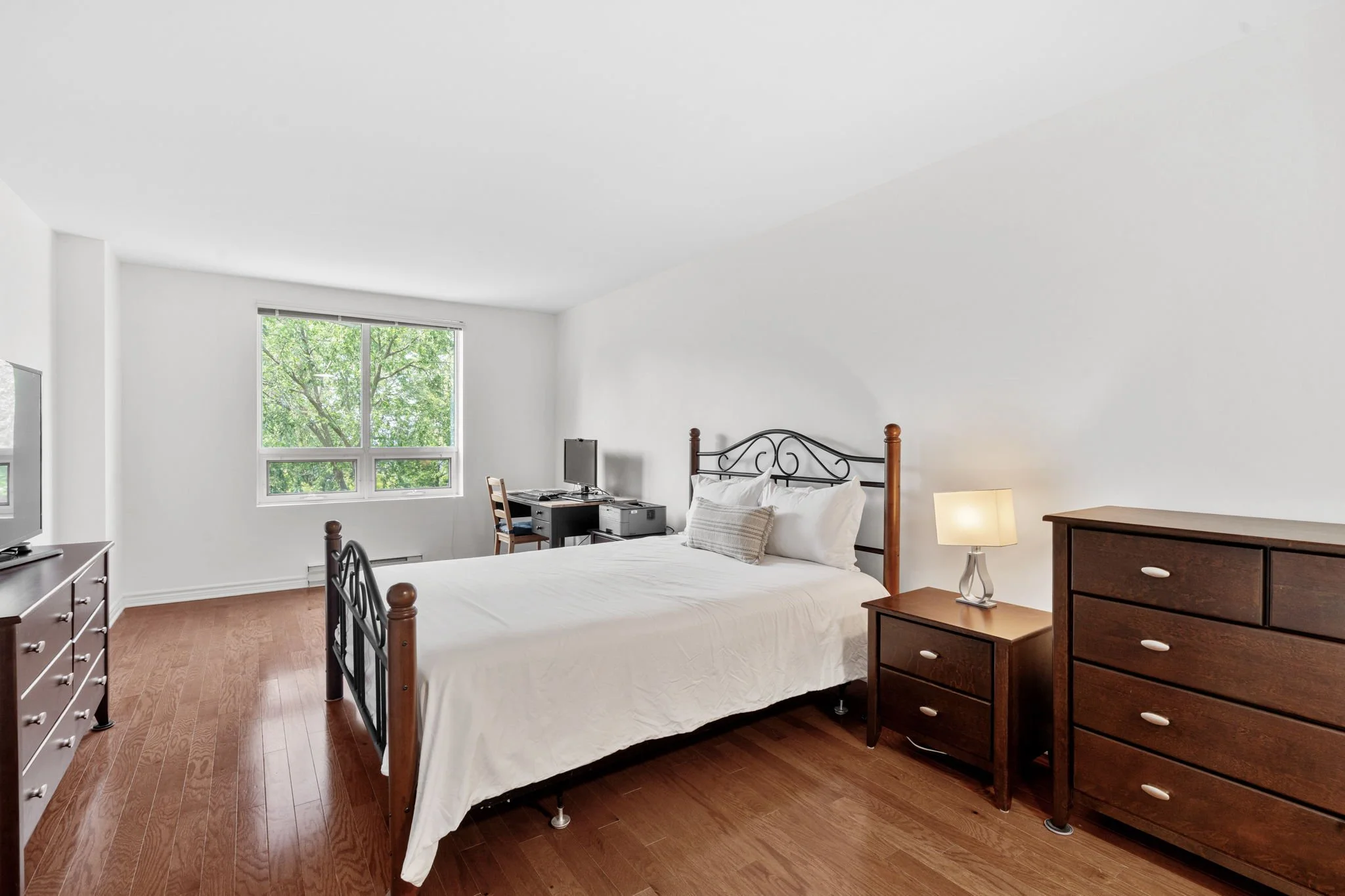 22-web-or-mls-3105-carling-ave-305.jpg