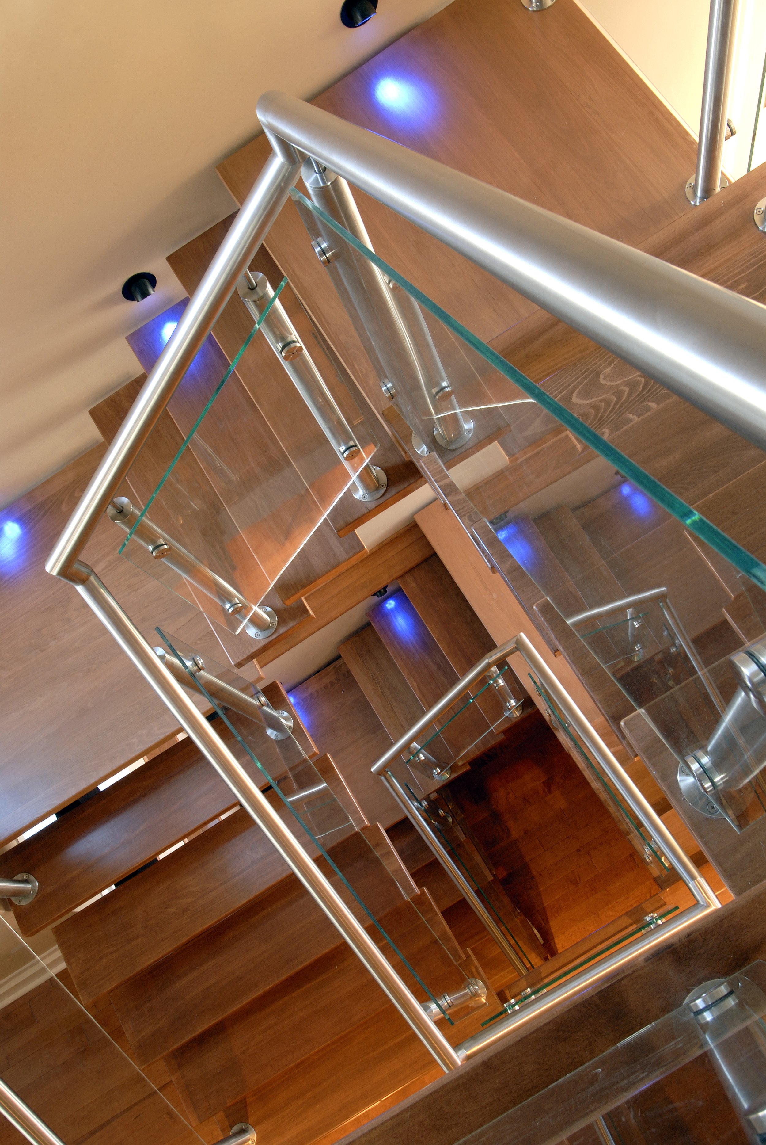 gilchrist stairs down 1.jpg