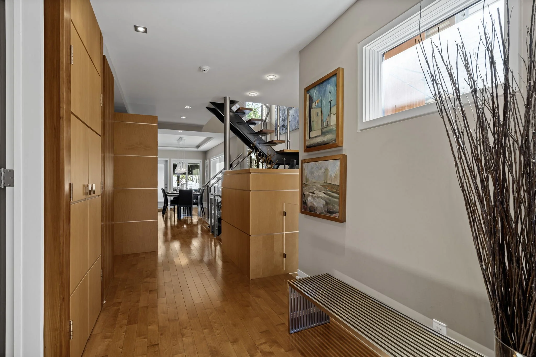 7-web-or-mls-93-gilchrist-ave.jpg