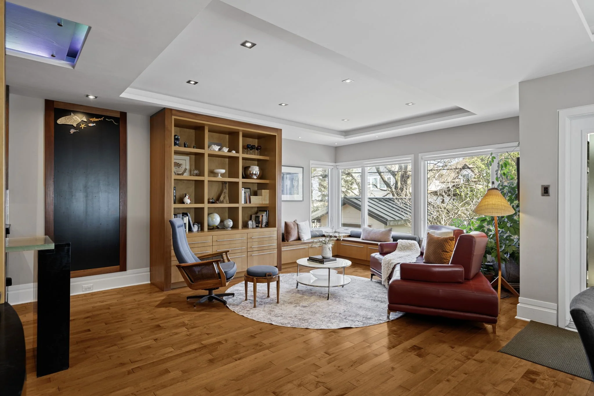17-web-or-mls-93-gilchrist-ave.jpg