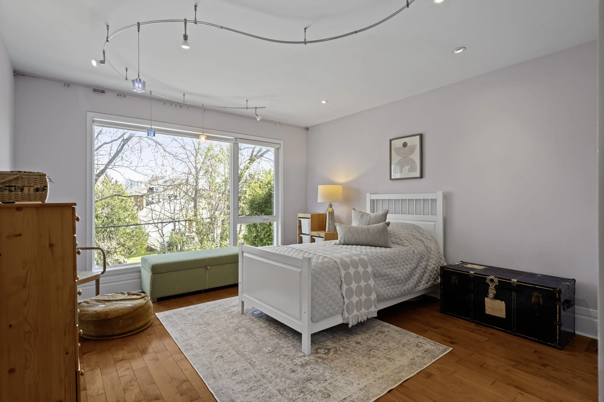 44-web-or-mls-93-gilchrist-ave.jpg