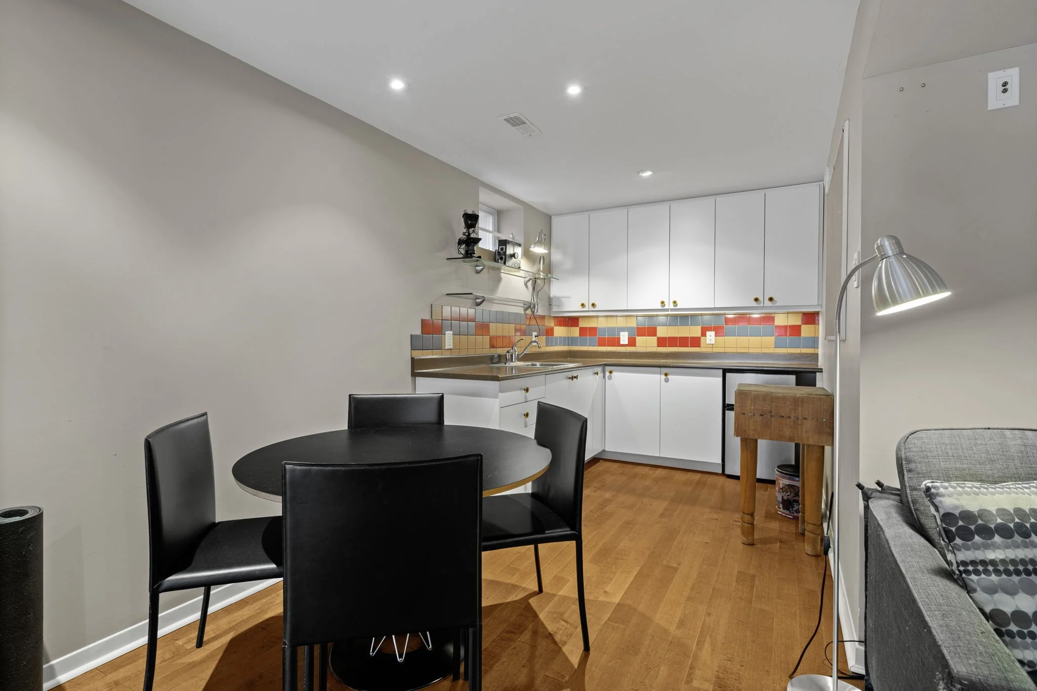 50-web-or-mls-93-gilchrist-ave.jpg