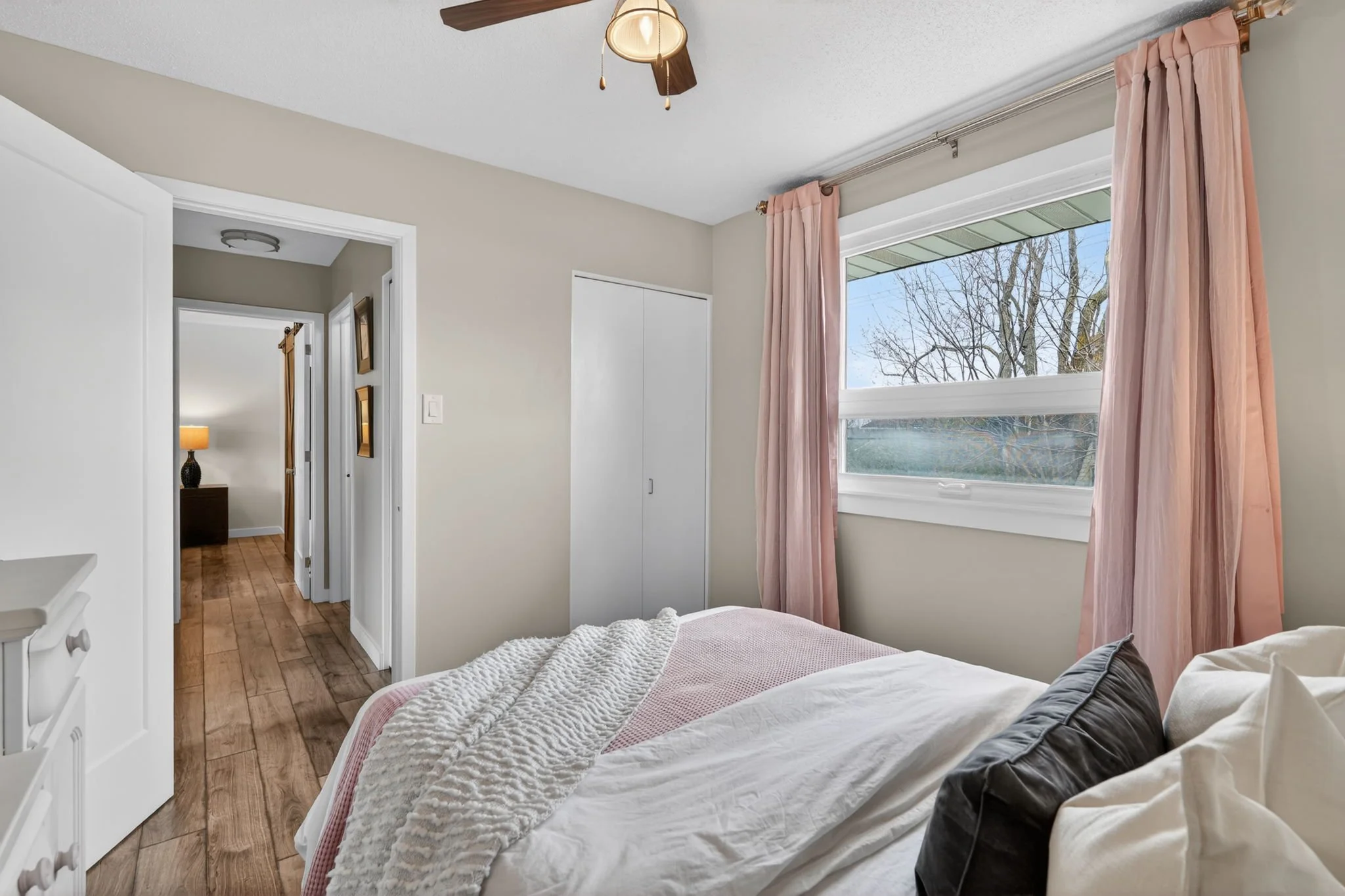 28-web-or-mls-1358-viking-dr.jpg