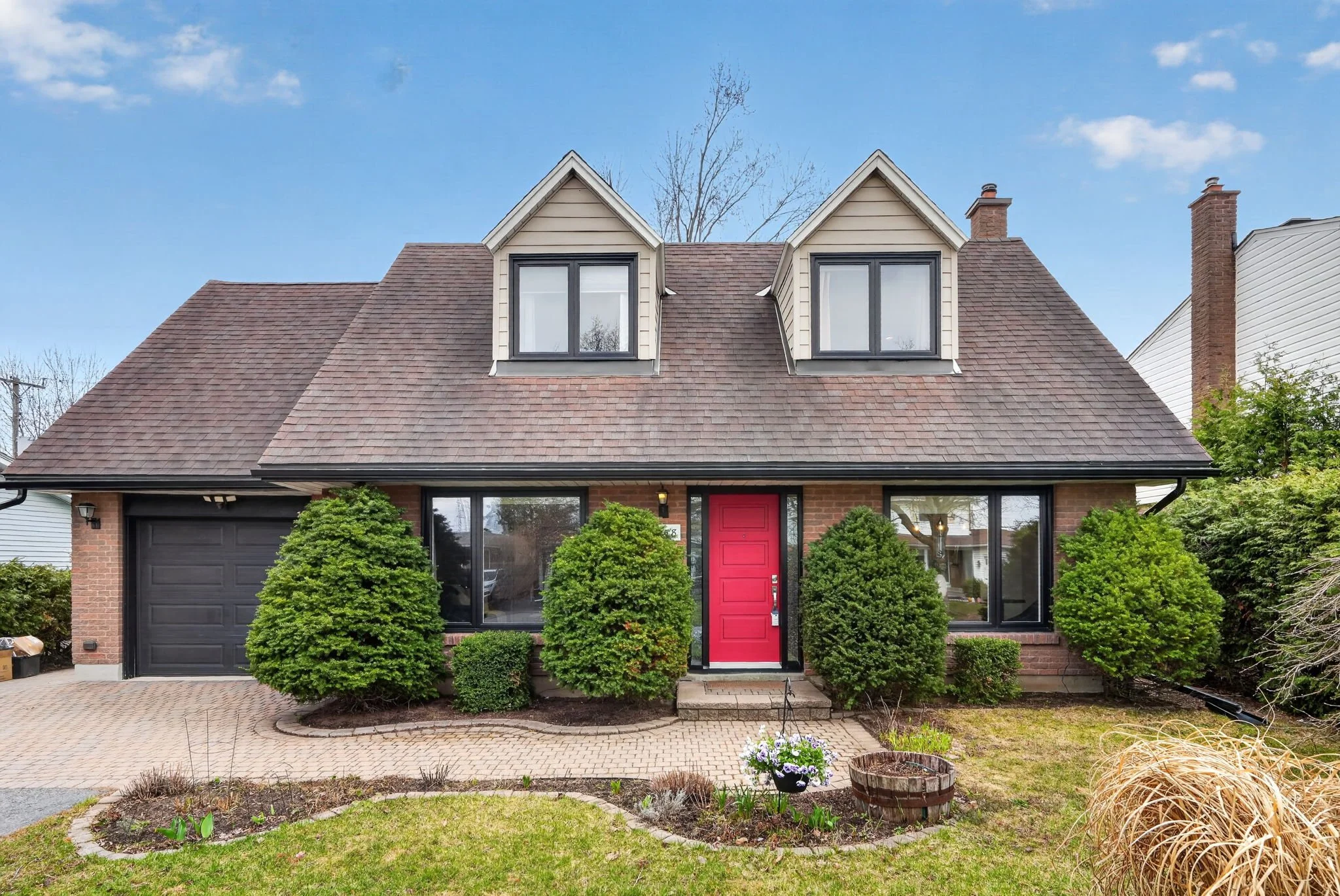 1358 Viking Dr
