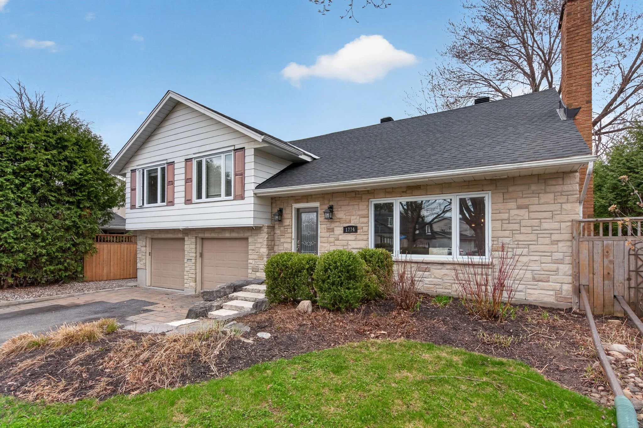3-web-or-mls-1774-playfair-dr.jpg