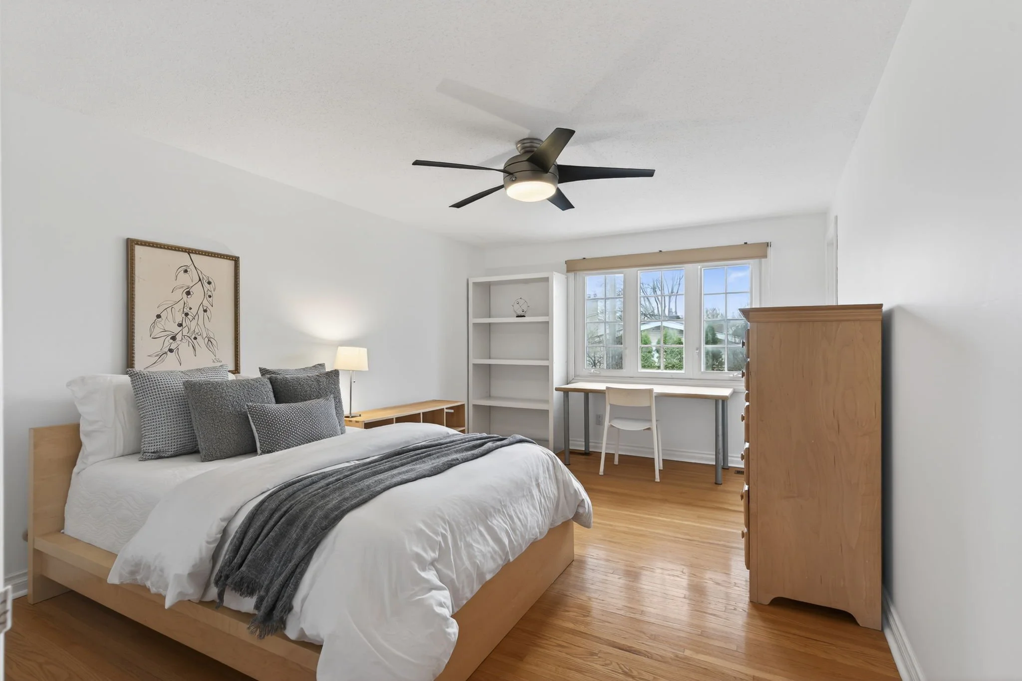 31-web-or-mls-1774-playfair-dr.jpg