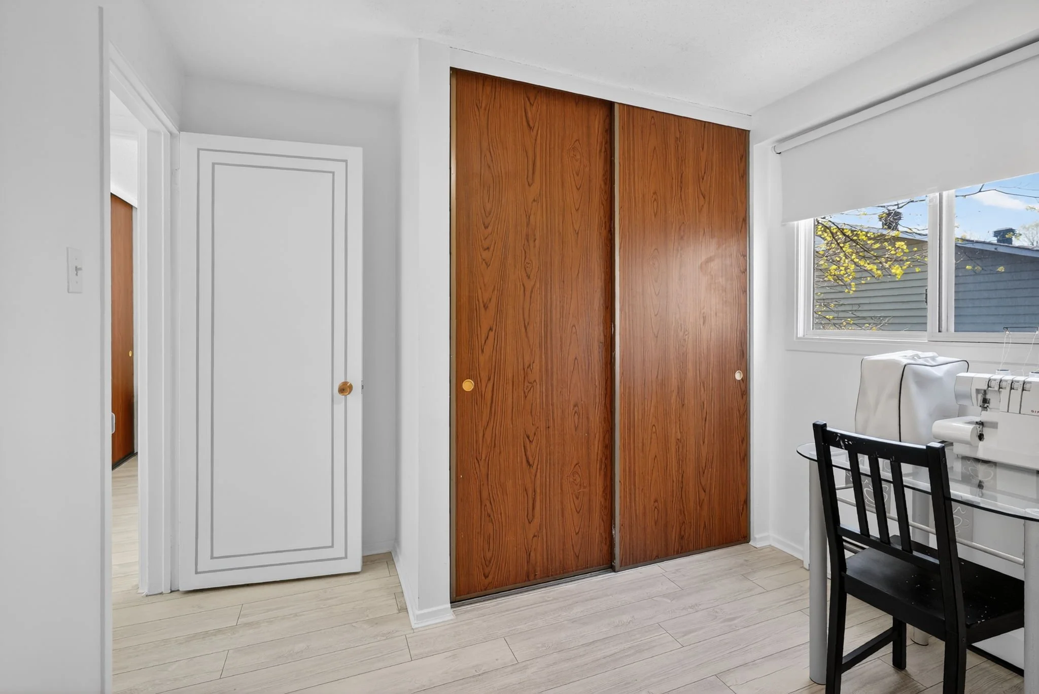 20-web-or-mls-49-sumac-st-9.jpg
