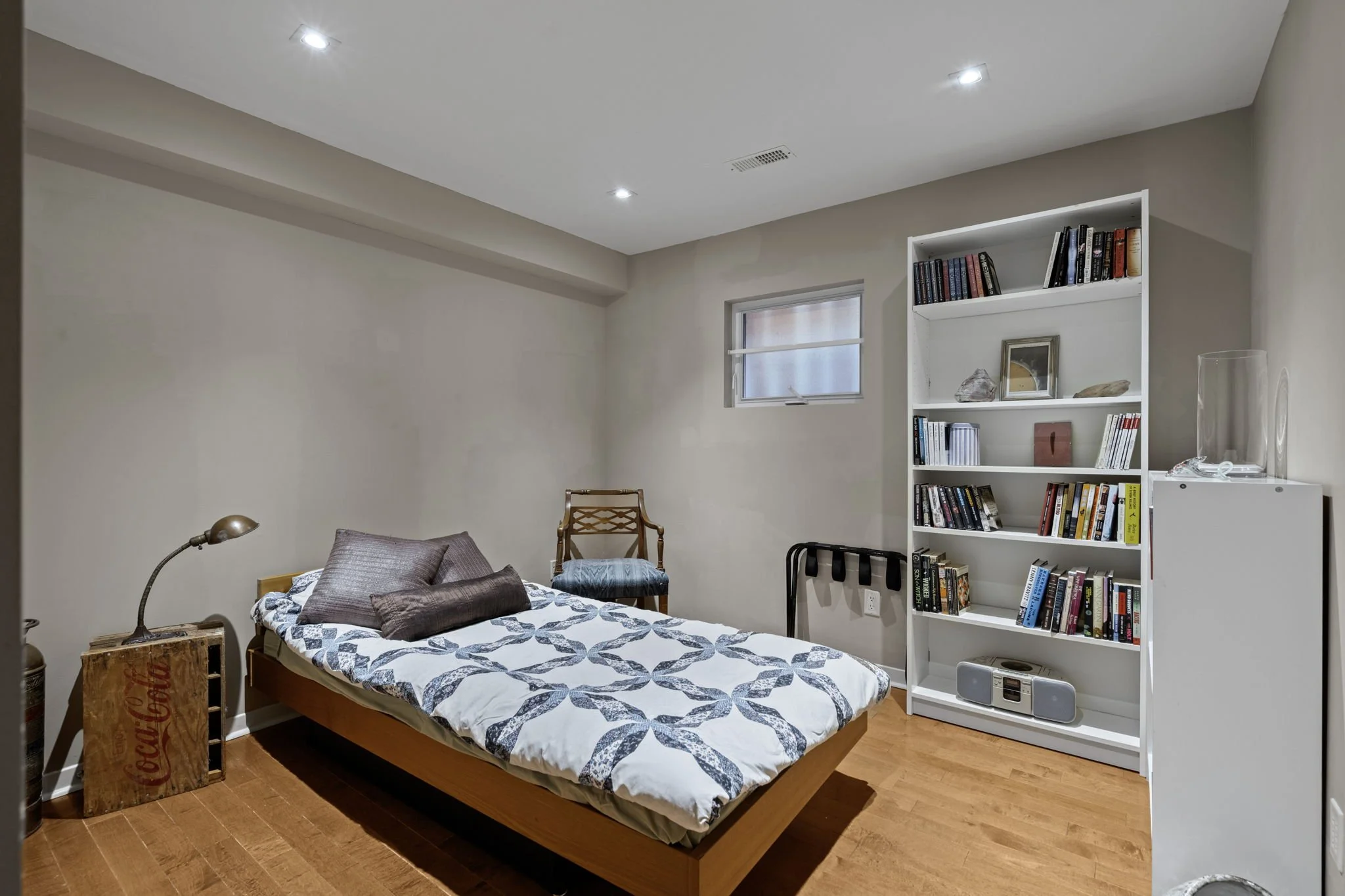 56-web-or-mls-93-gilchrist-ave.jpg
