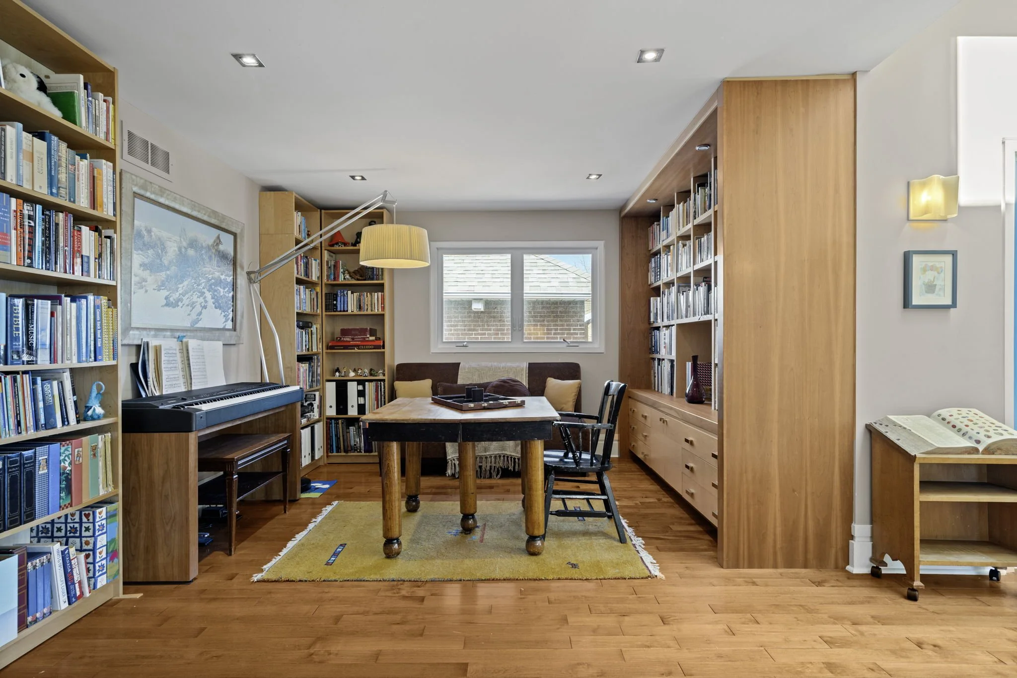 9-web-or-mls-93-gilchrist-ave.jpg