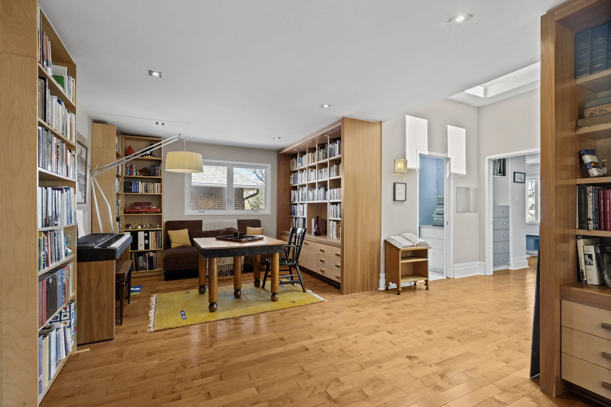 8-web-or-mls-93-gilchrist-ave.jpg