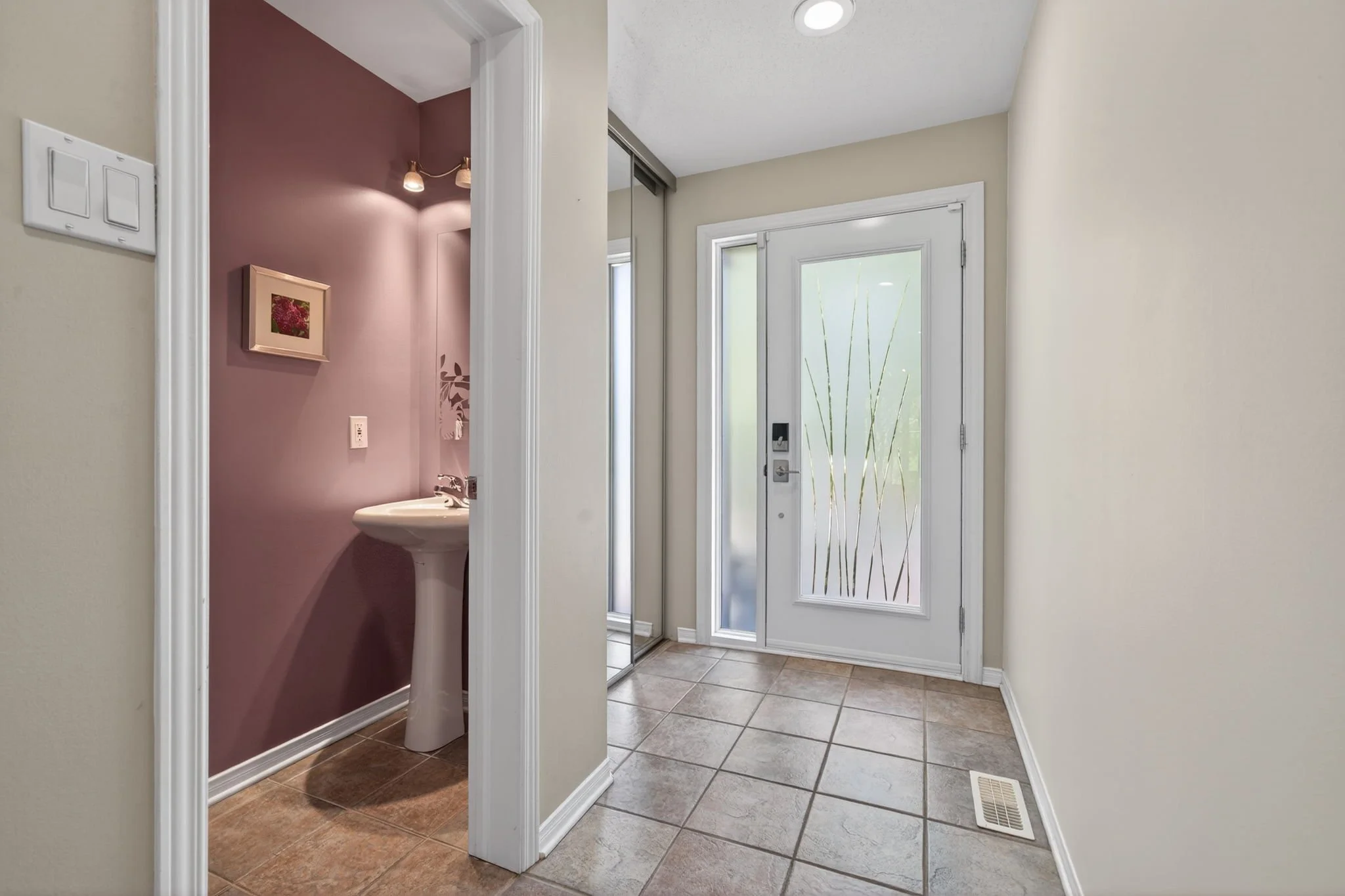 3-web-or-mls-27-briarway-private.jpg
