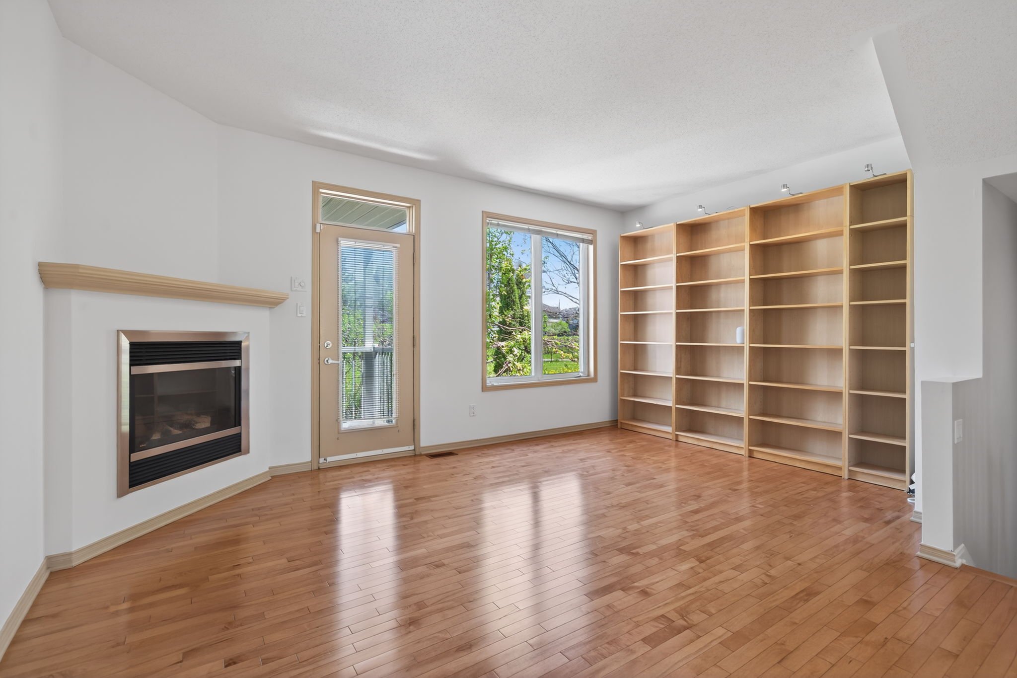 10-web-or-mls-27-briarway-private.jpg