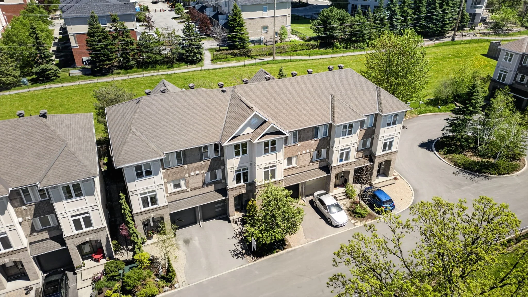 36-web-or-mls-27-briarway-private.jpg