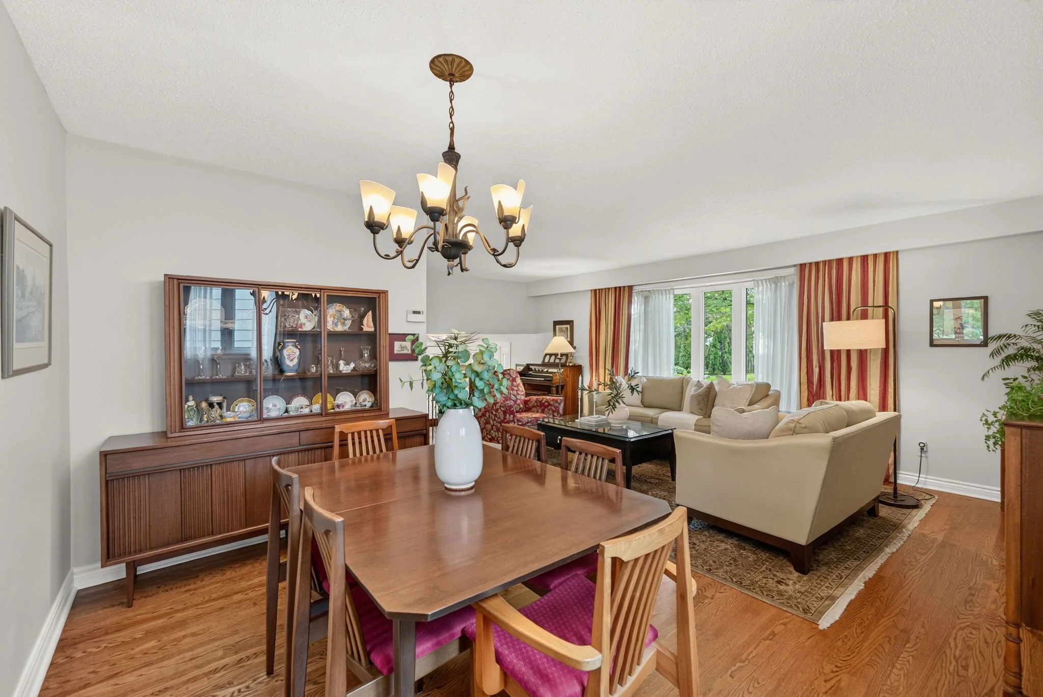 10-web-or-mls-19-woodhill-crescent.jpg