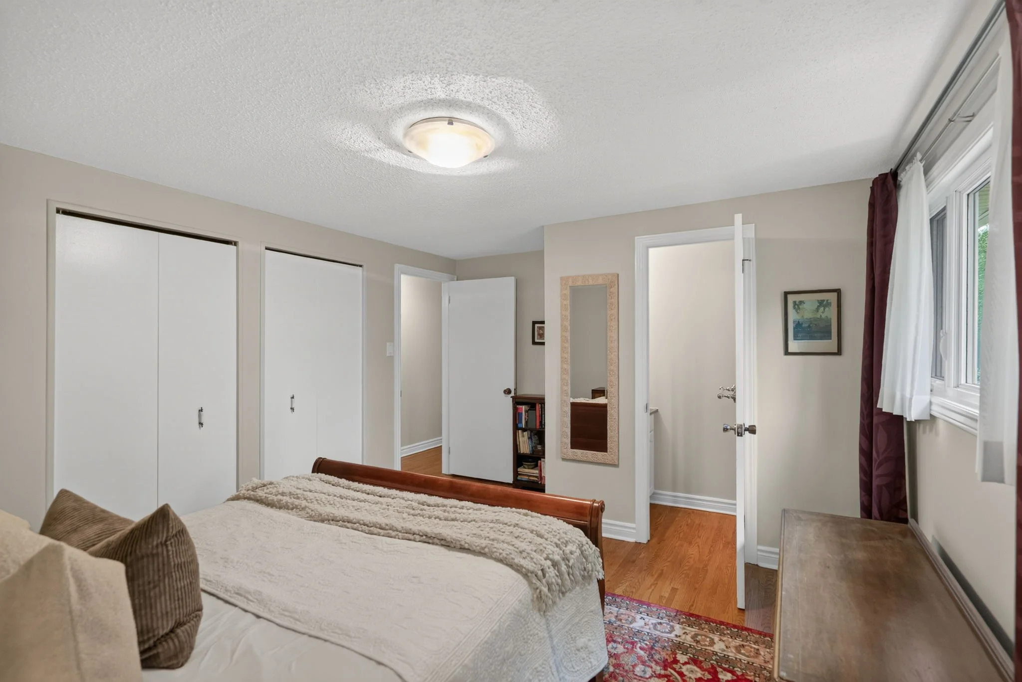 27-web-or-mls-19-woodhill-crescent.jpg
