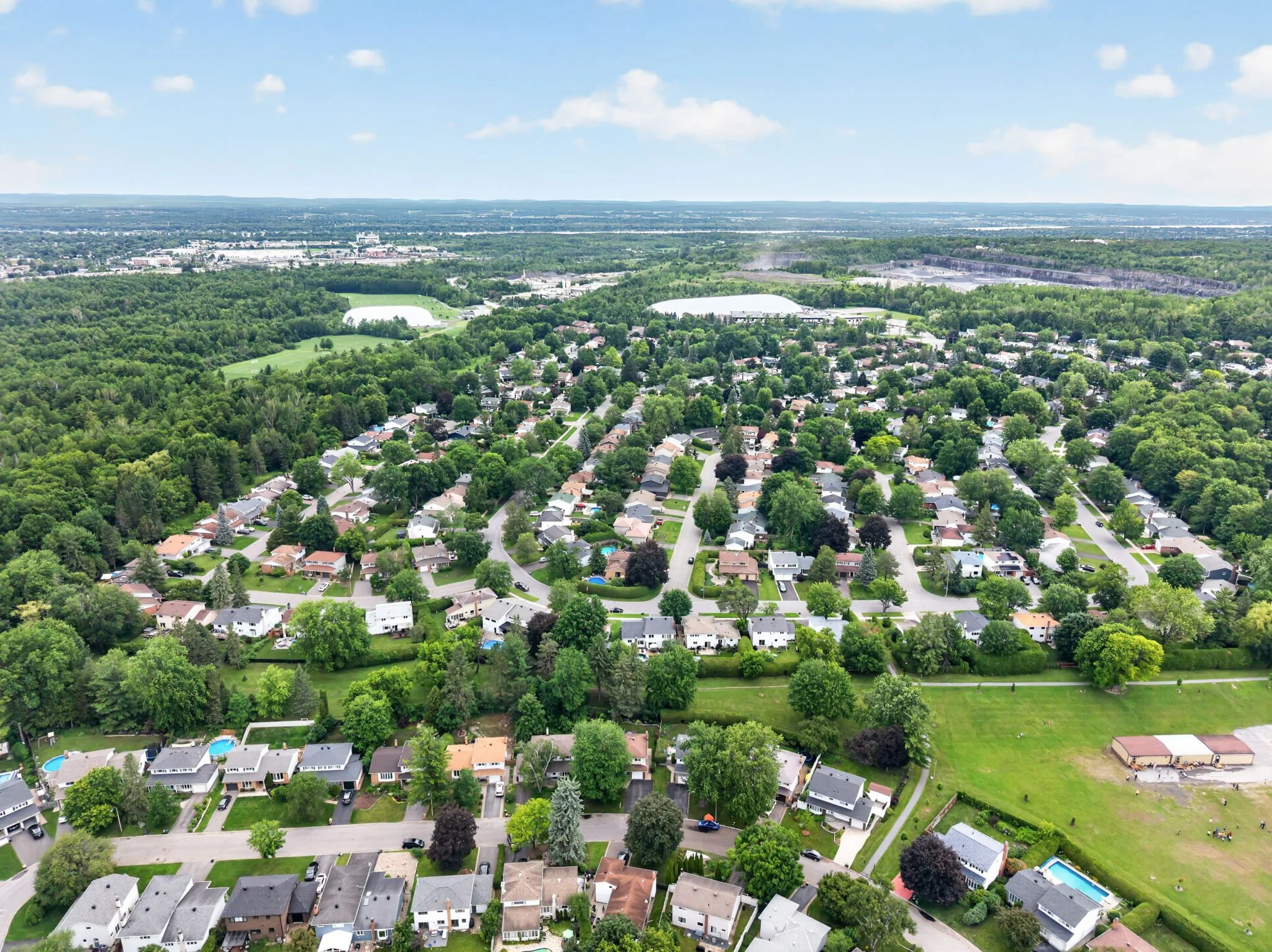 52-web-or-mls-19-woodhill-crescent.jpg
