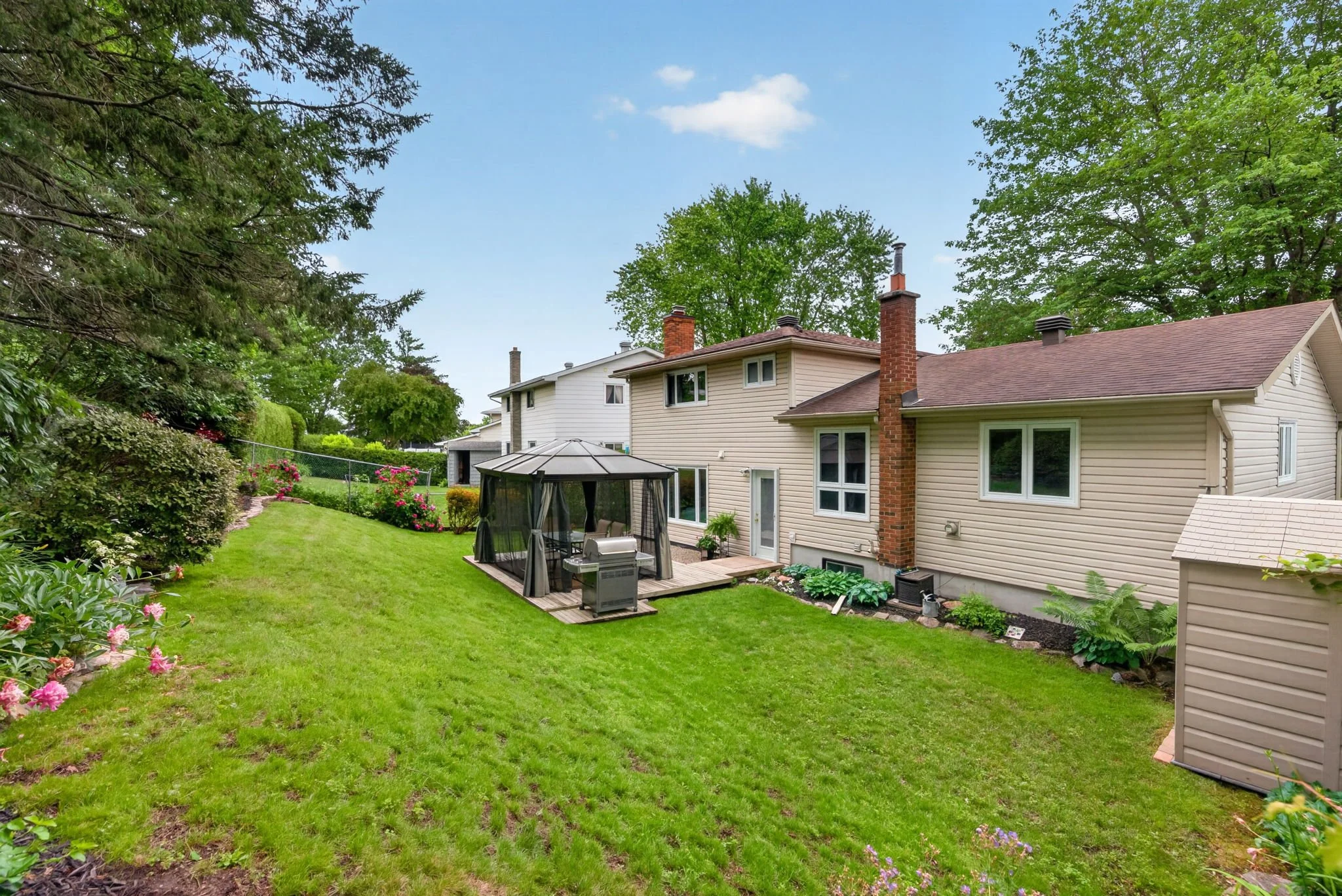 45-web-or-mls-19-woodhill-crescent.jpg