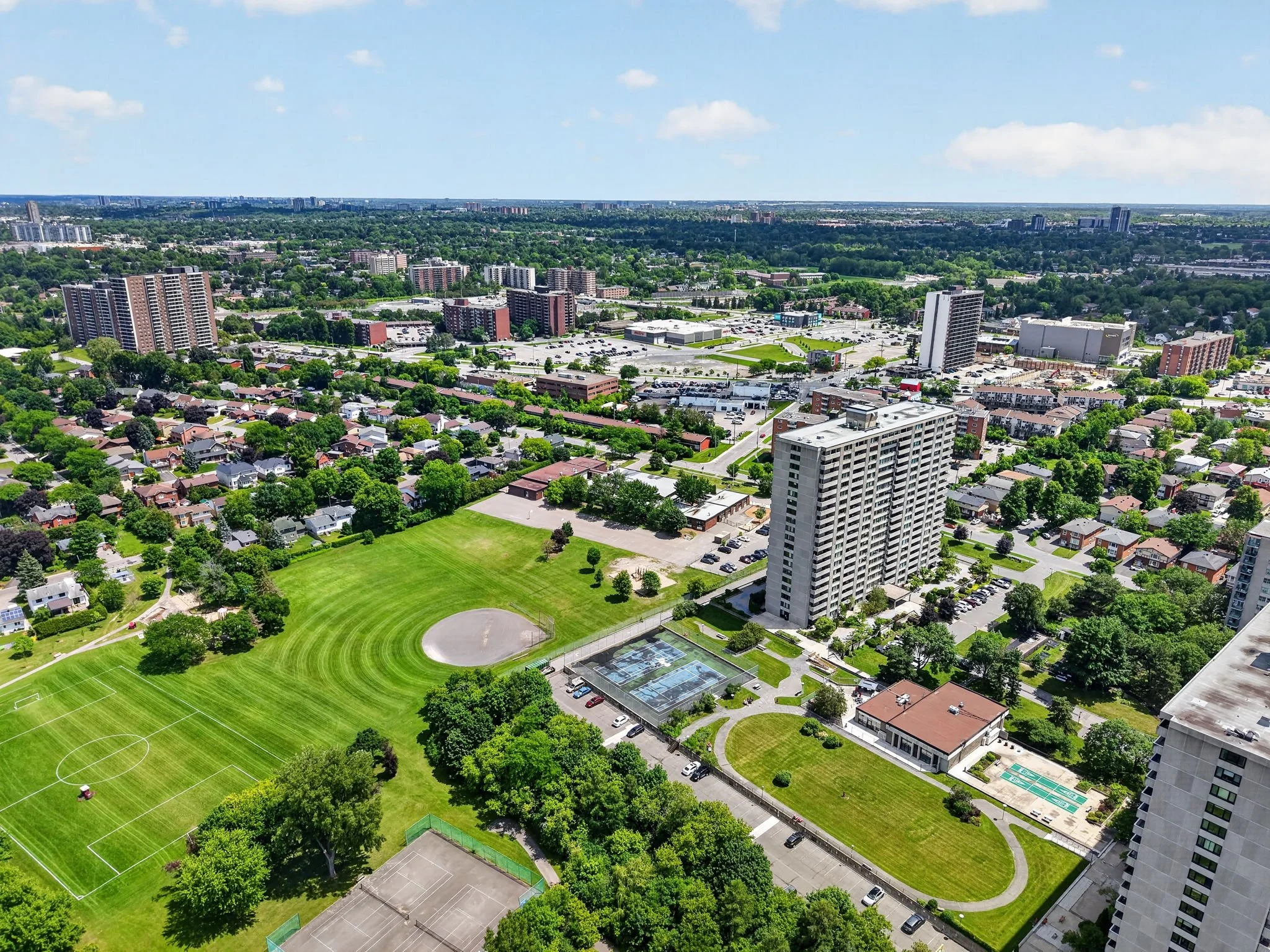 10-web-or-mls-2625-regina-st-1102.jpg