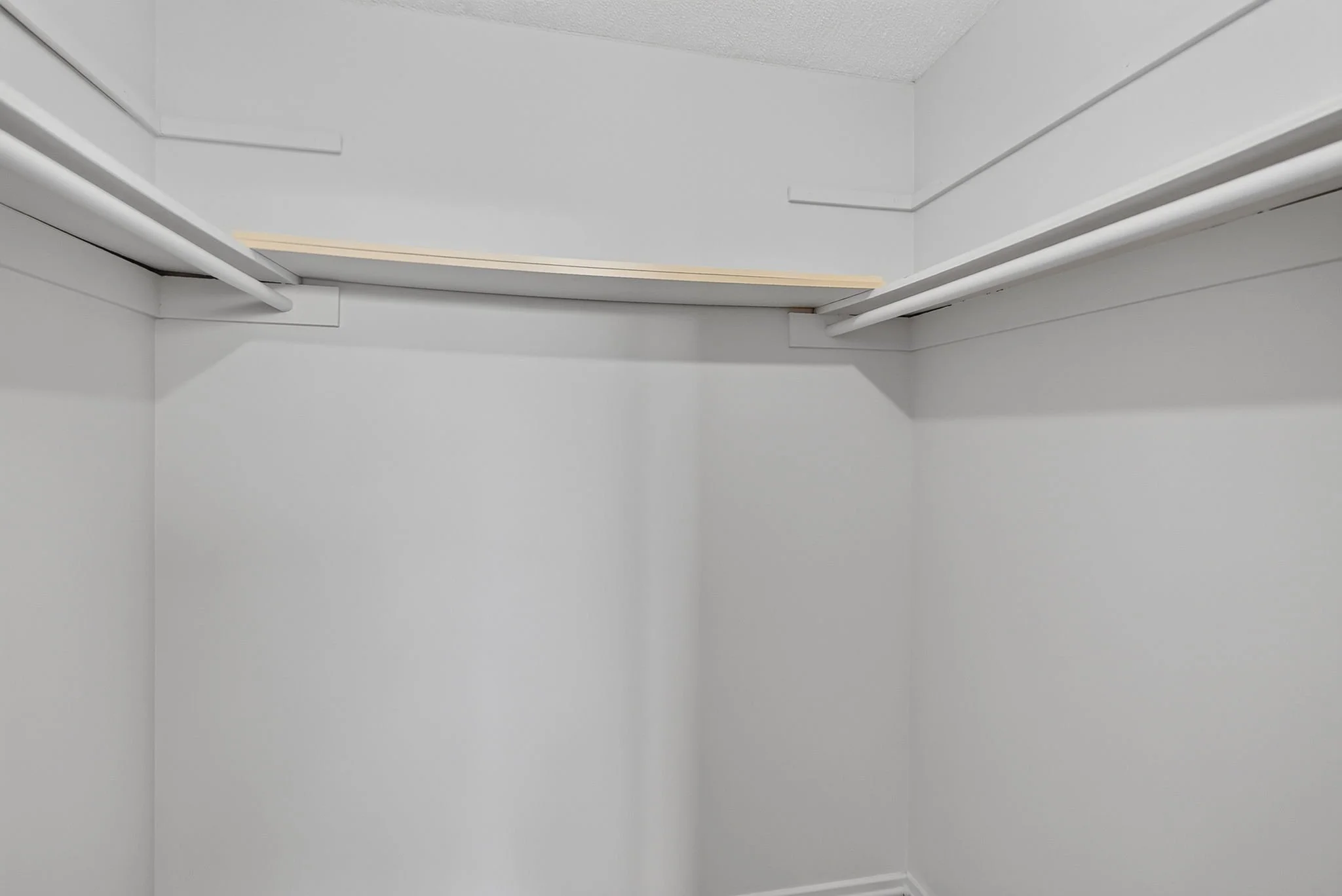 33-web-or-mls-2625-regina-st-1102.jpg