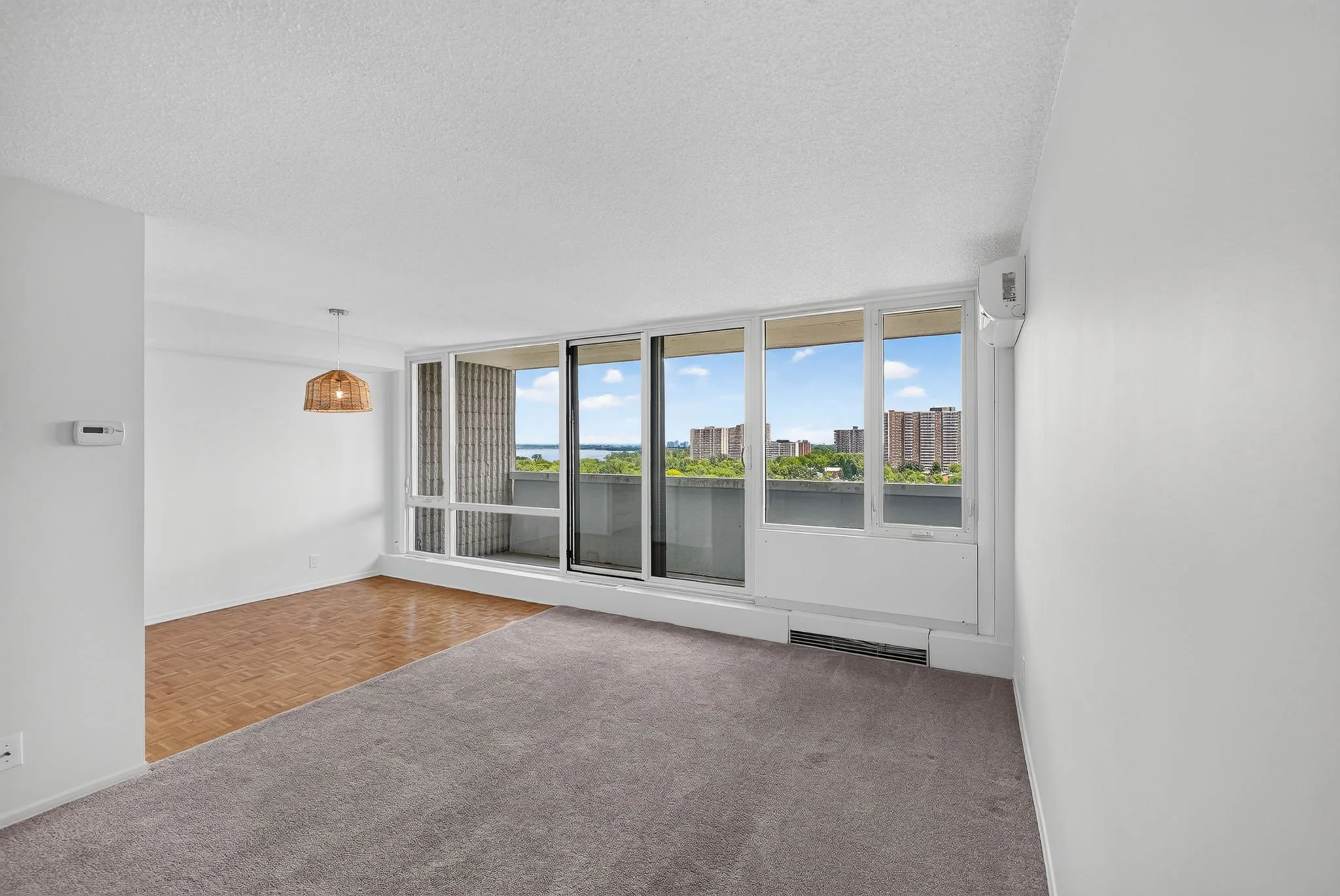 21-web-or-mls-2625-regina-st-1102.jpg