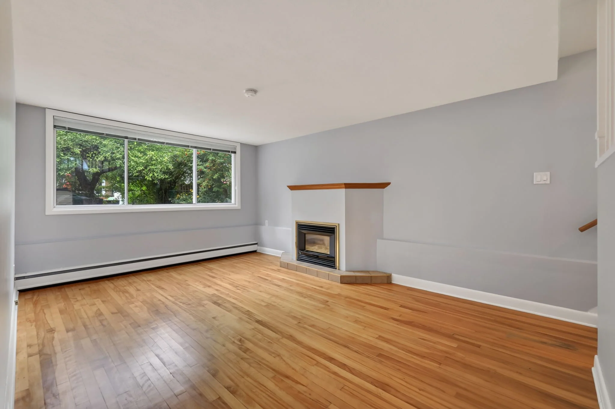 15-web-or-mls-1228-henry-farm-dr.jpg