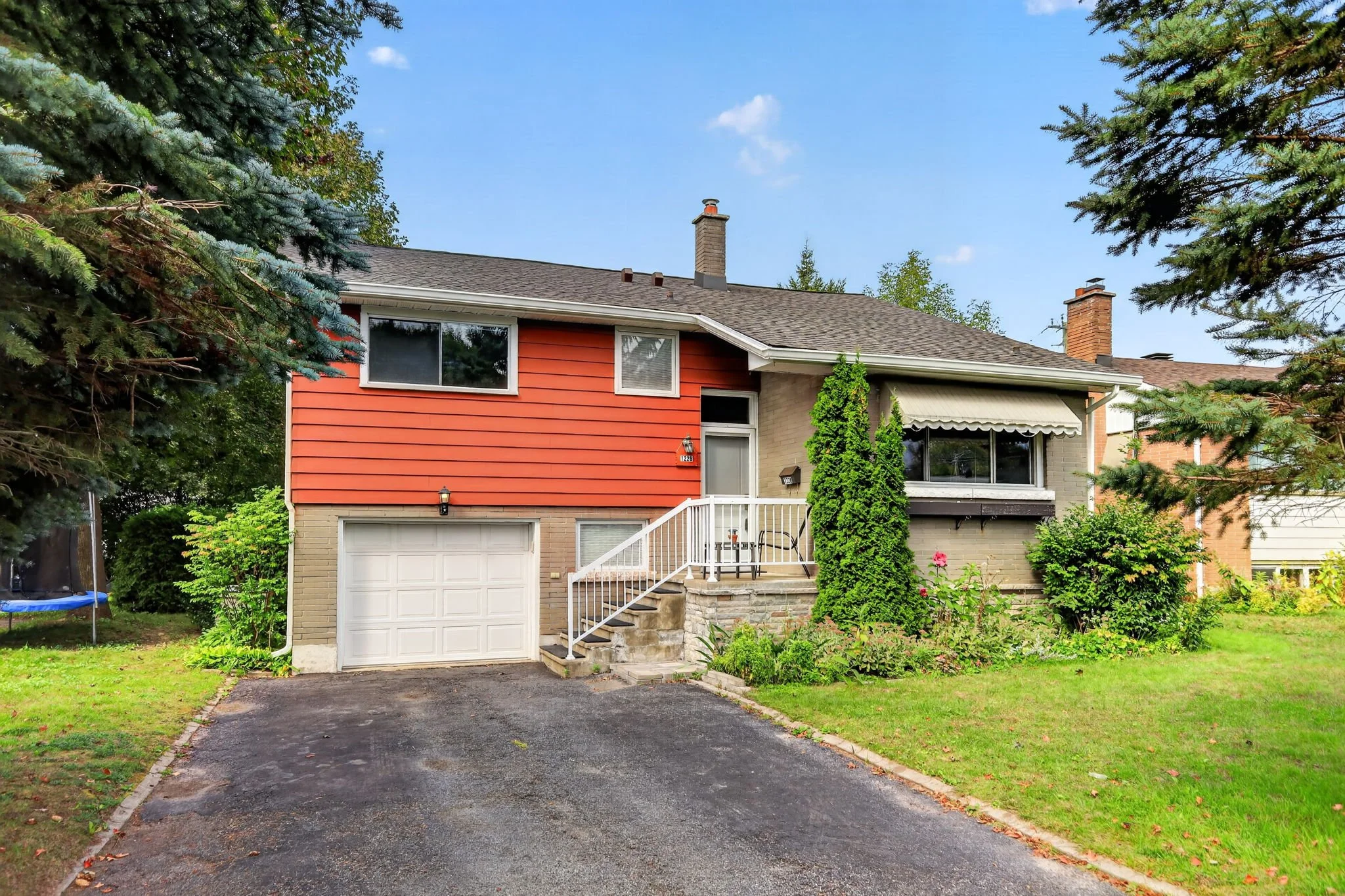 1-web-or-mls-1228-henry-farm-dr.jpg