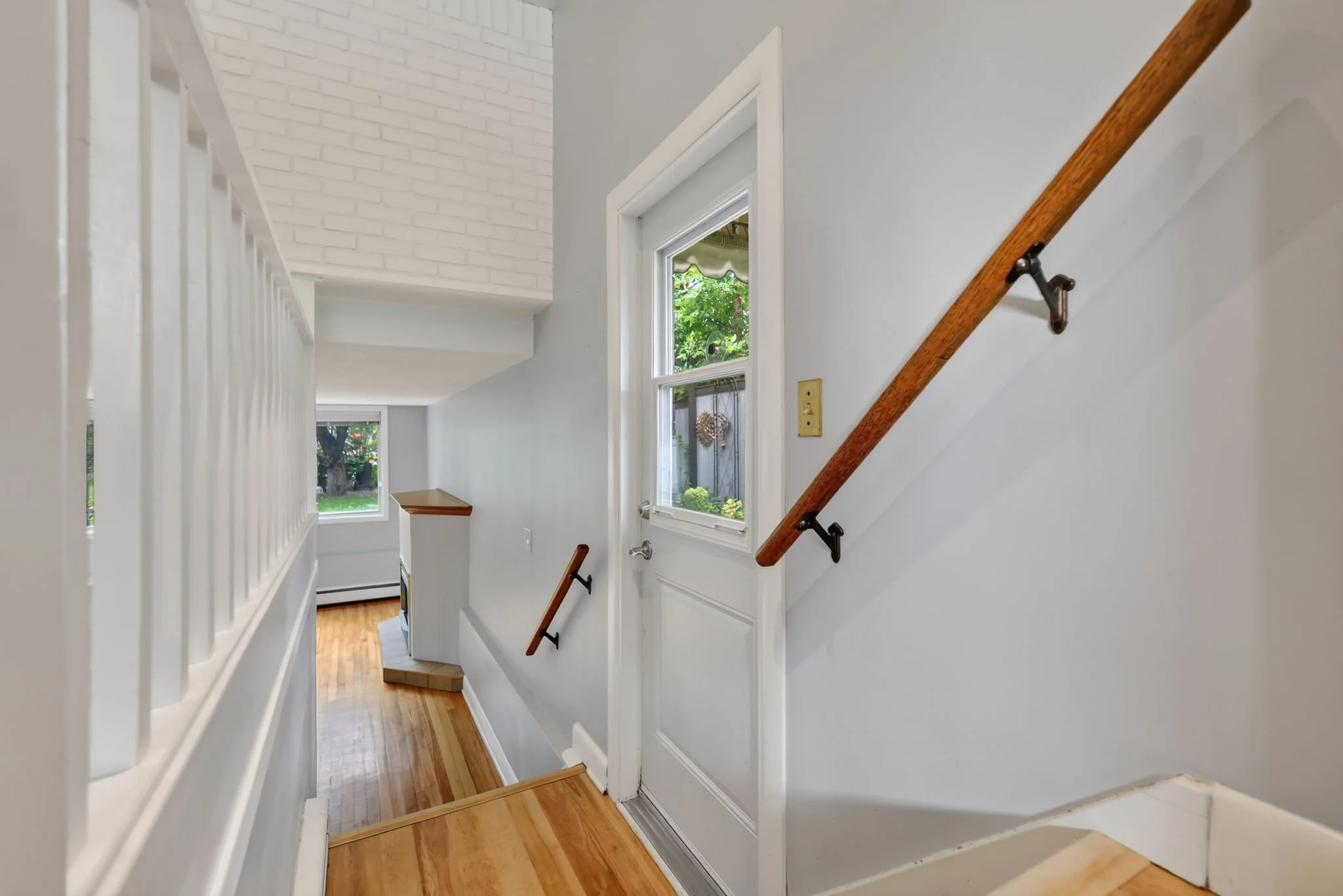12-web-or-mls-1228-henry-farm-dr.jpg