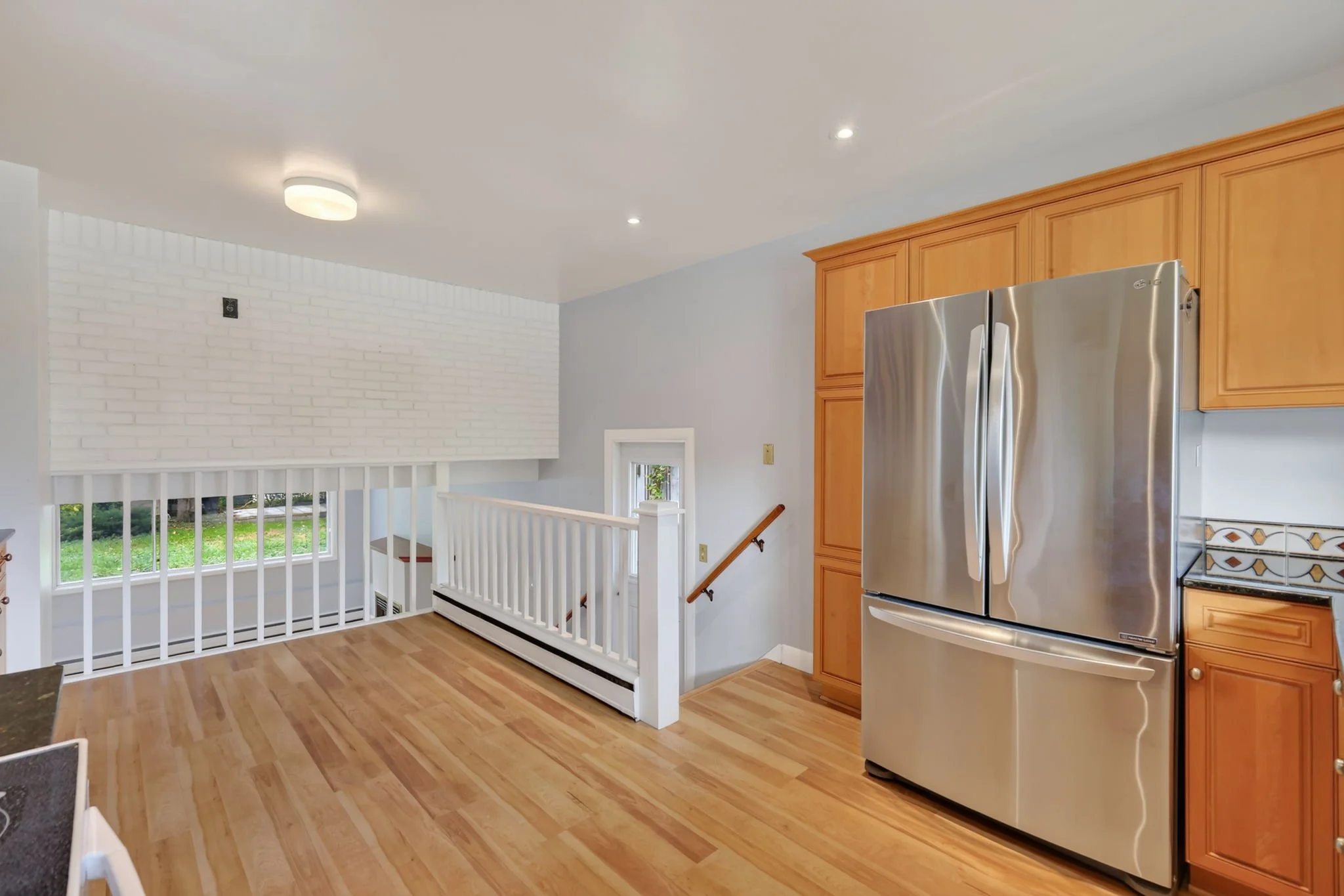 10-web-or-mls-1228-henry-farm-dr.jpg