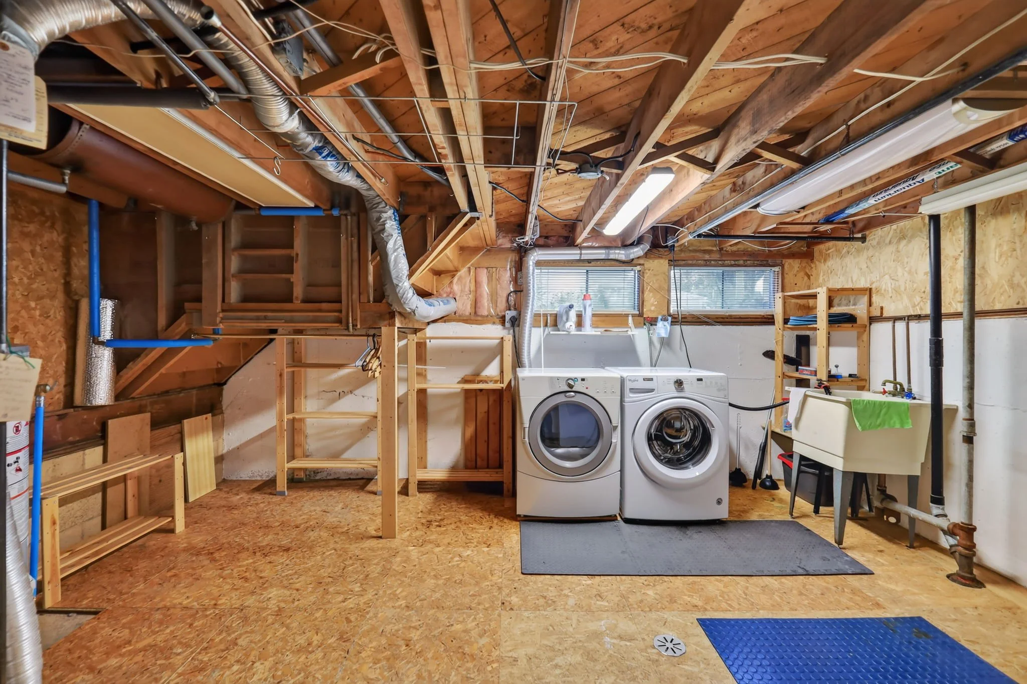 38-web-or-mls-1228-henry-farm-dr.jpg