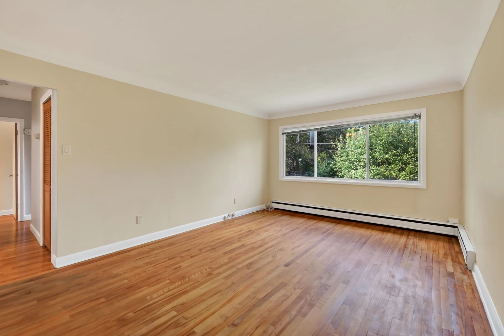 24-web-or-mls-1228-henry-farm-dr.jpg