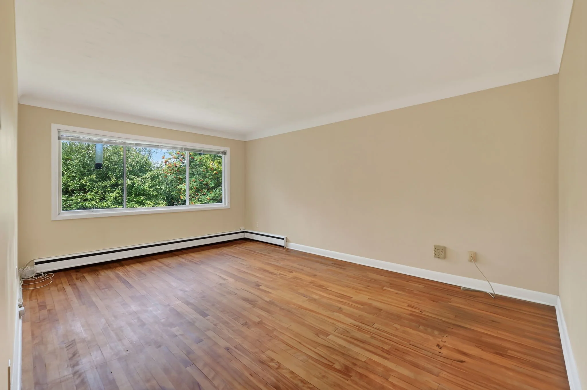 22-web-or-mls-1228-henry-farm-dr.jpg