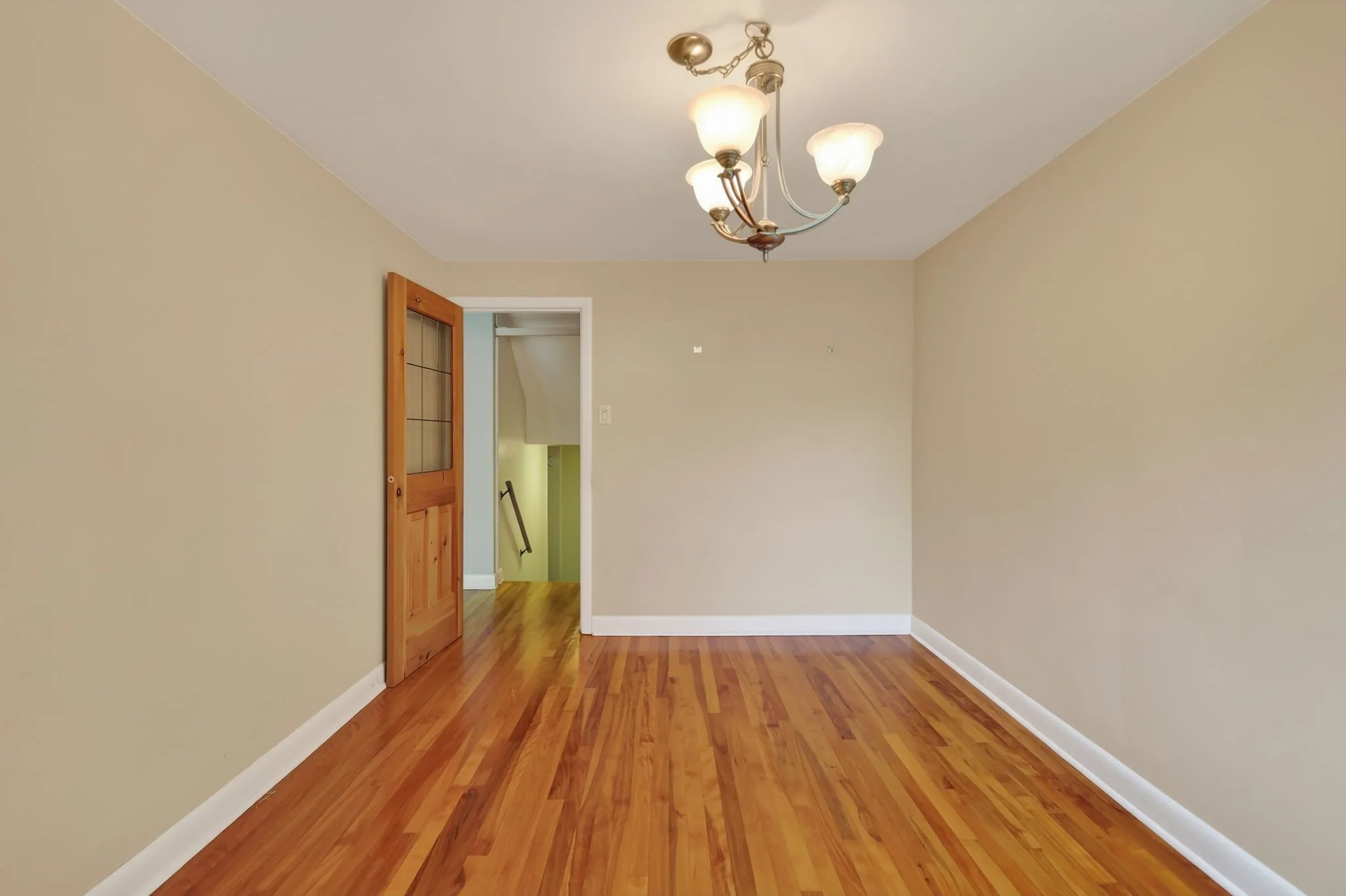 21-web-or-mls-1228-henry-farm-dr.jpg