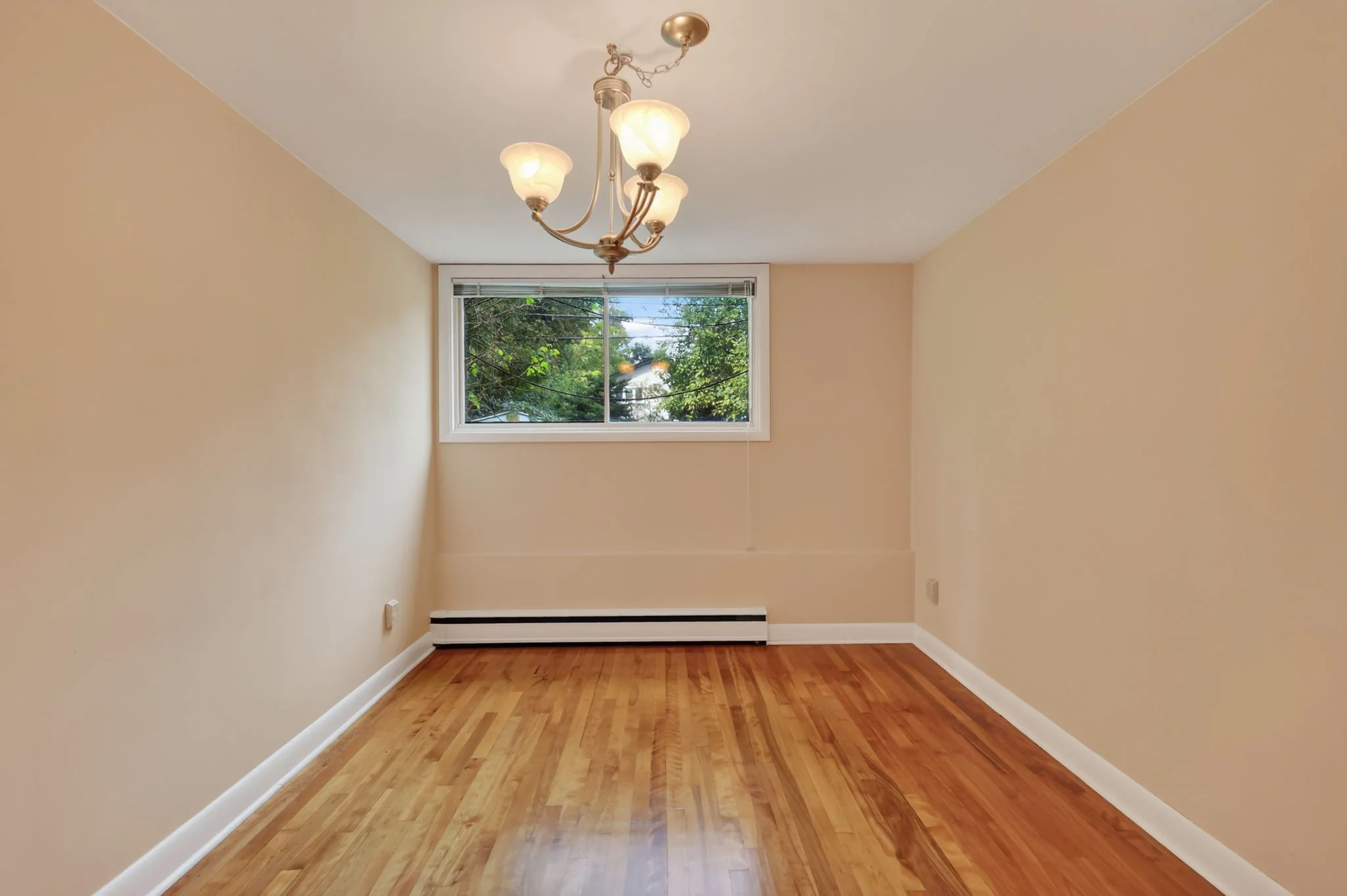 20-web-or-mls-1228-henry-farm-dr.jpg