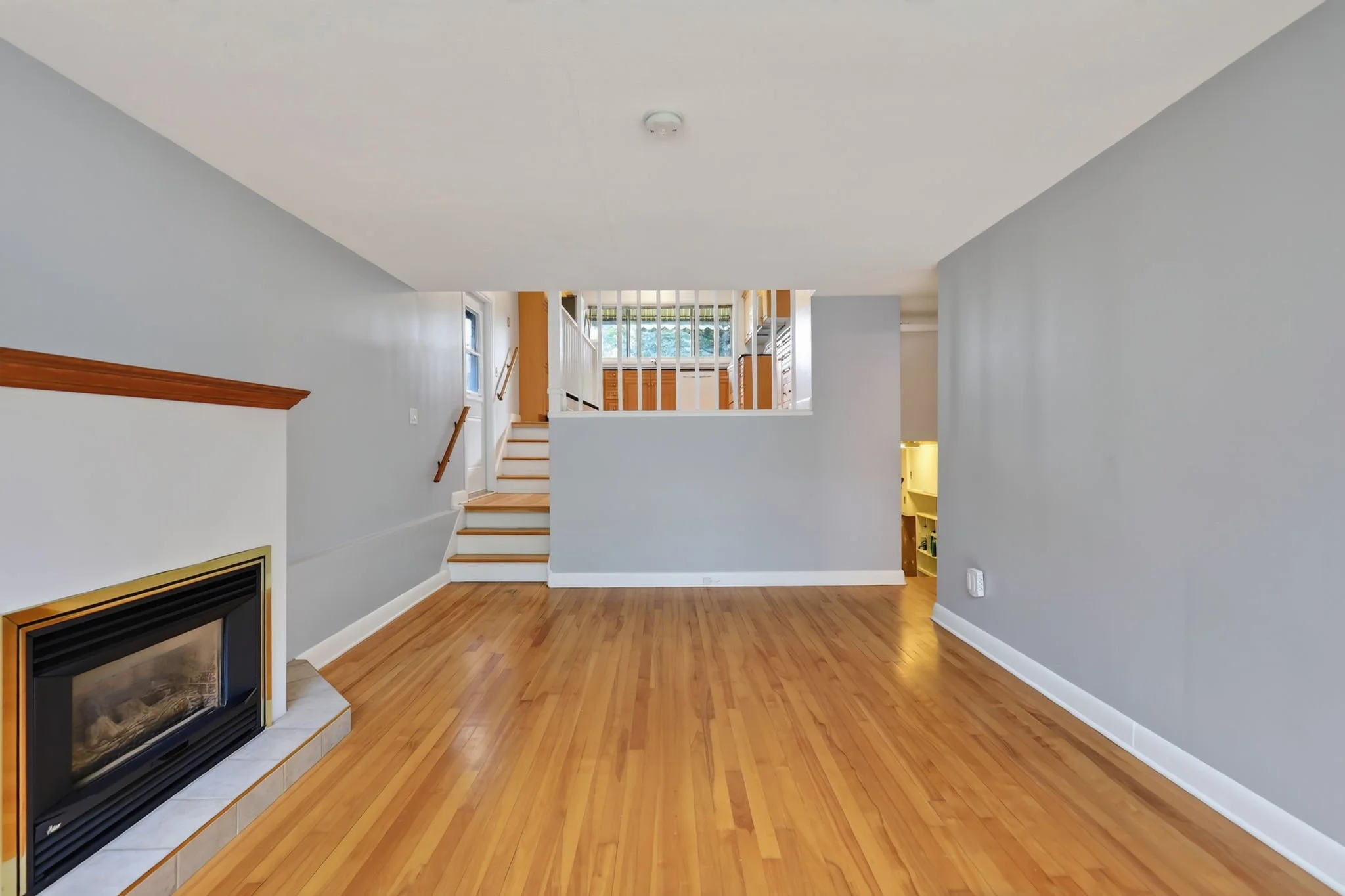 16-web-or-mls-1228-henry-farm-dr.jpg