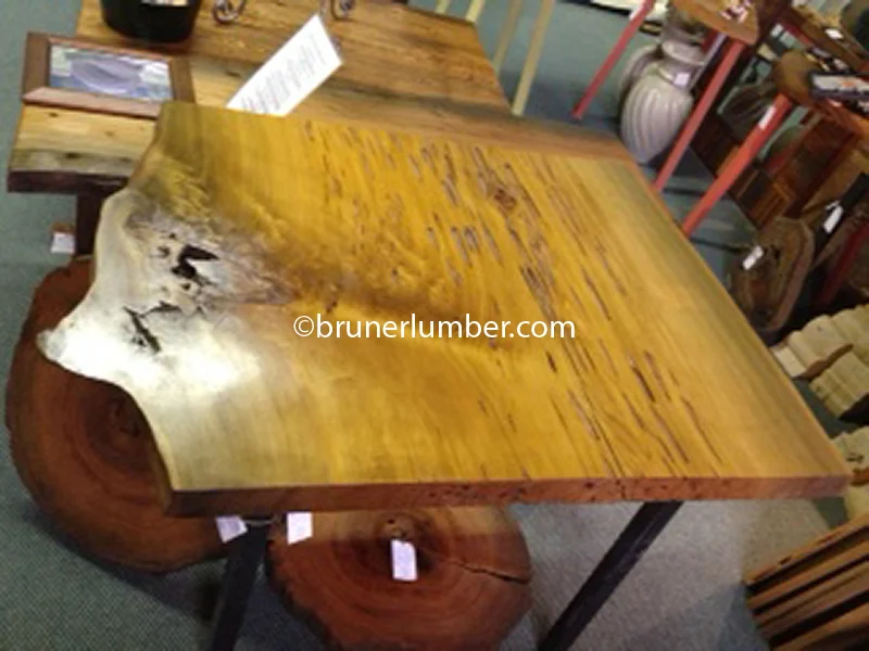 Table 046.jpg