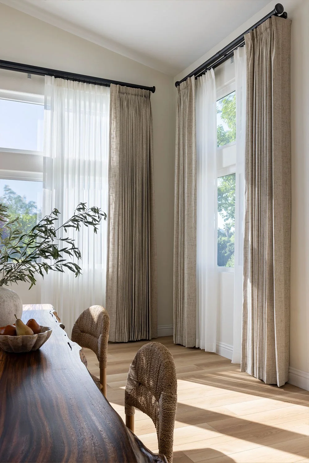 Two_Finger_Pinch_Pleat_Drapery_4.jpg
